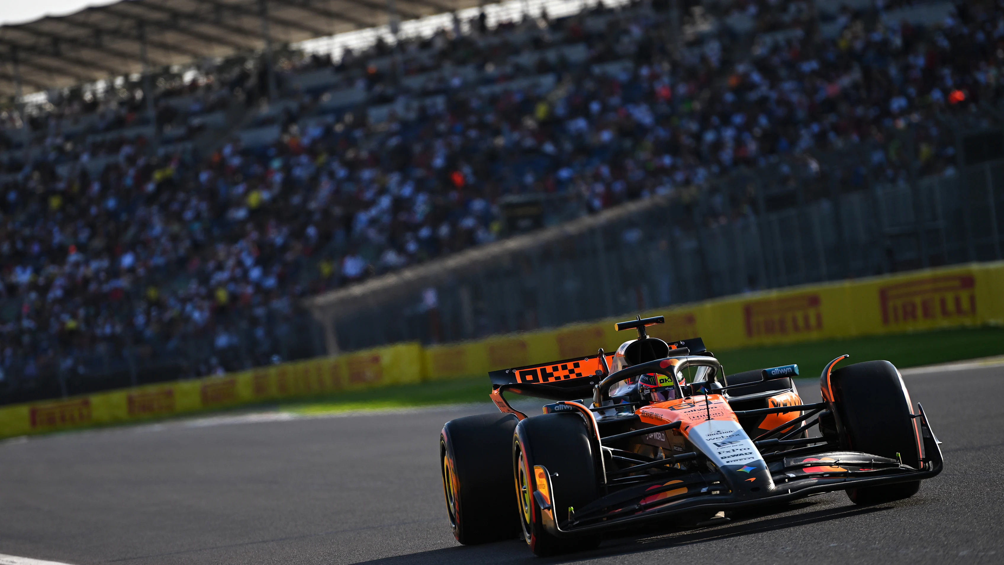 MEXICO CITY, MEXICO - OCTOBER 24: Oscar Piastri of Australia driving the (81) McLaren MCL39