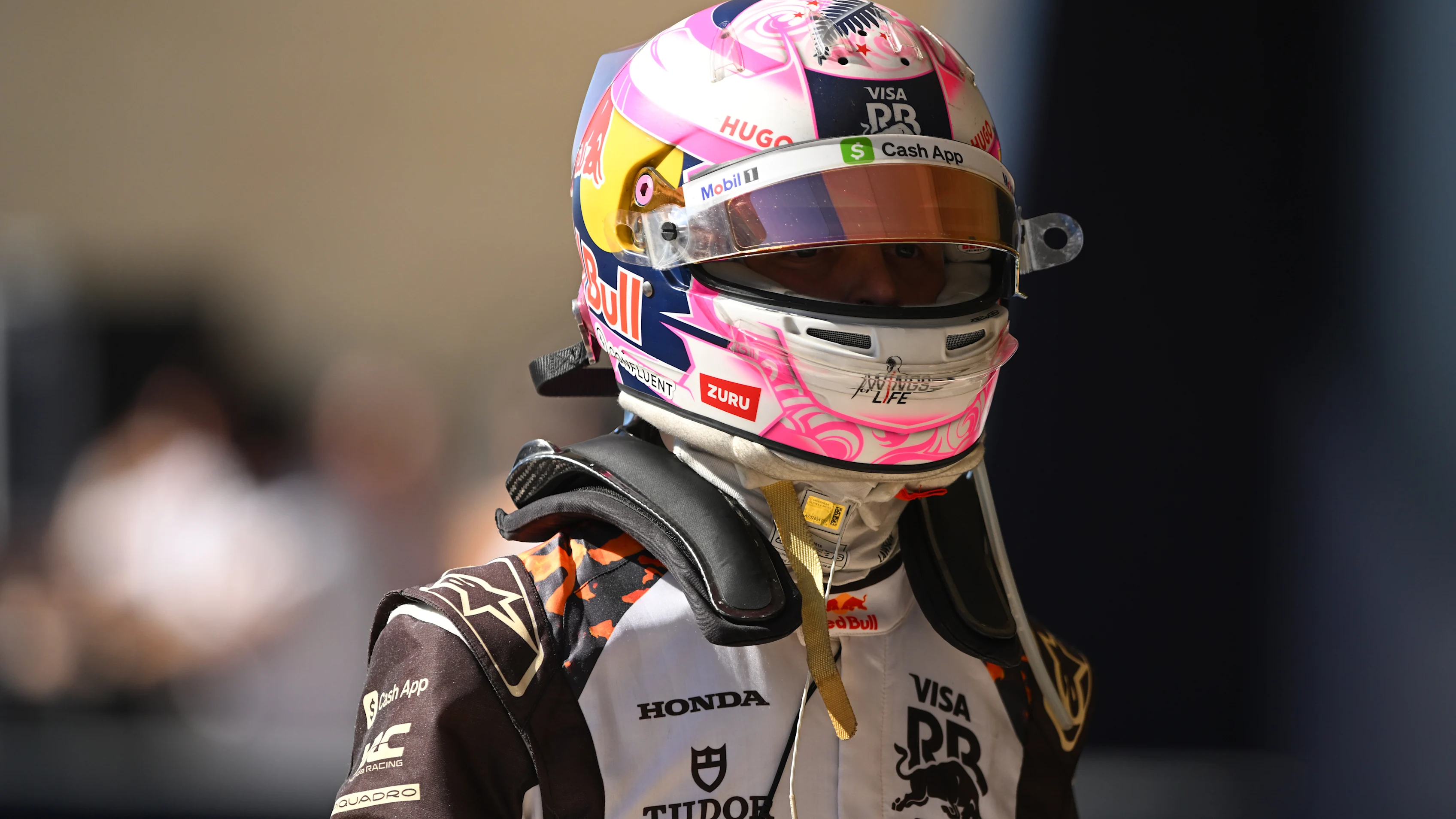 AUSTIN, TEXAS - OCTOBER 19: Eleventh placed Liam Lawson of New Zealand and Visa Cash App Racing