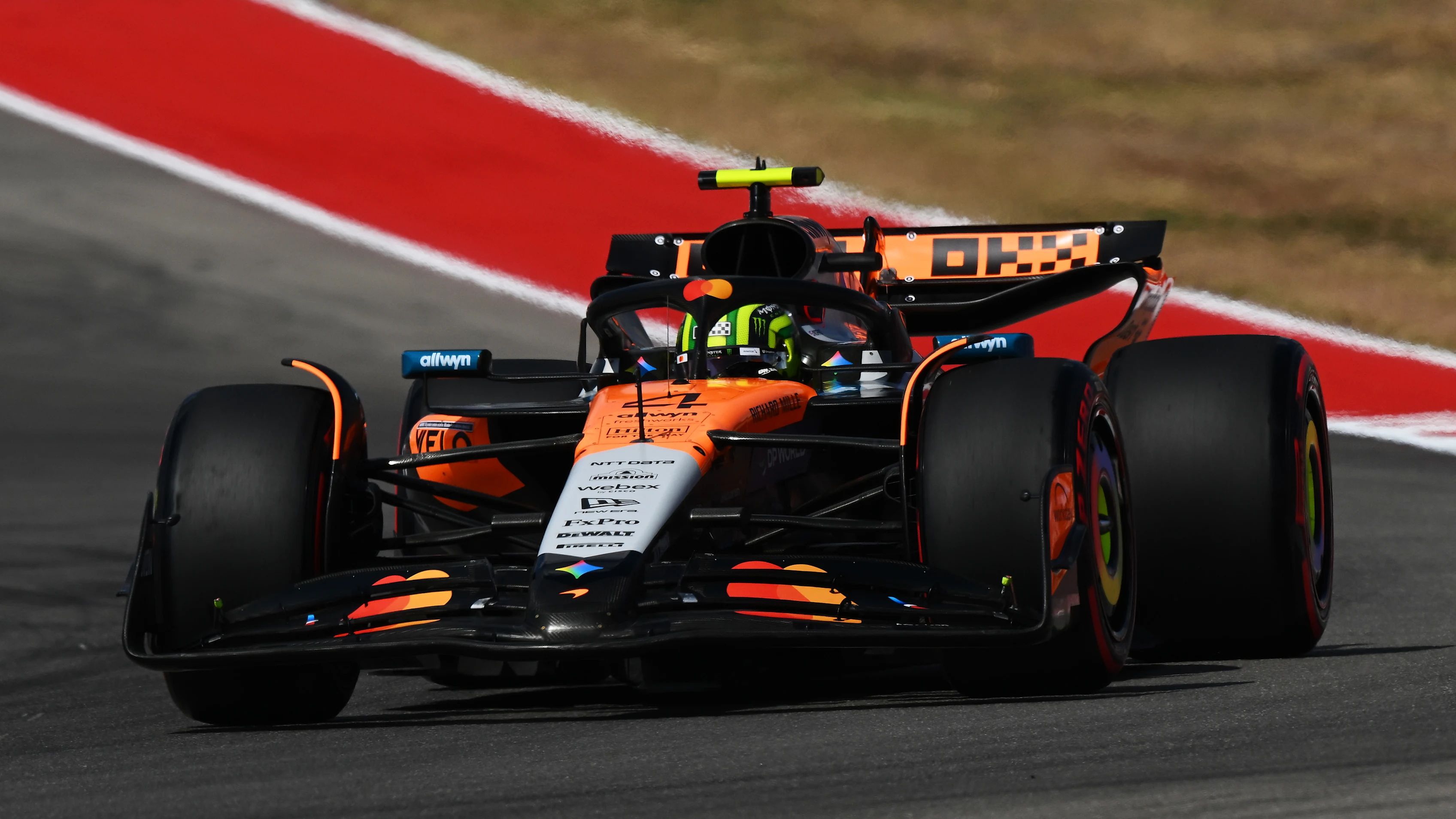 AUSTIN, TEXAS - OCTOBER 17: Lando Norris of Great Britain driving the (4) McLaren MCL39 Mercedes on