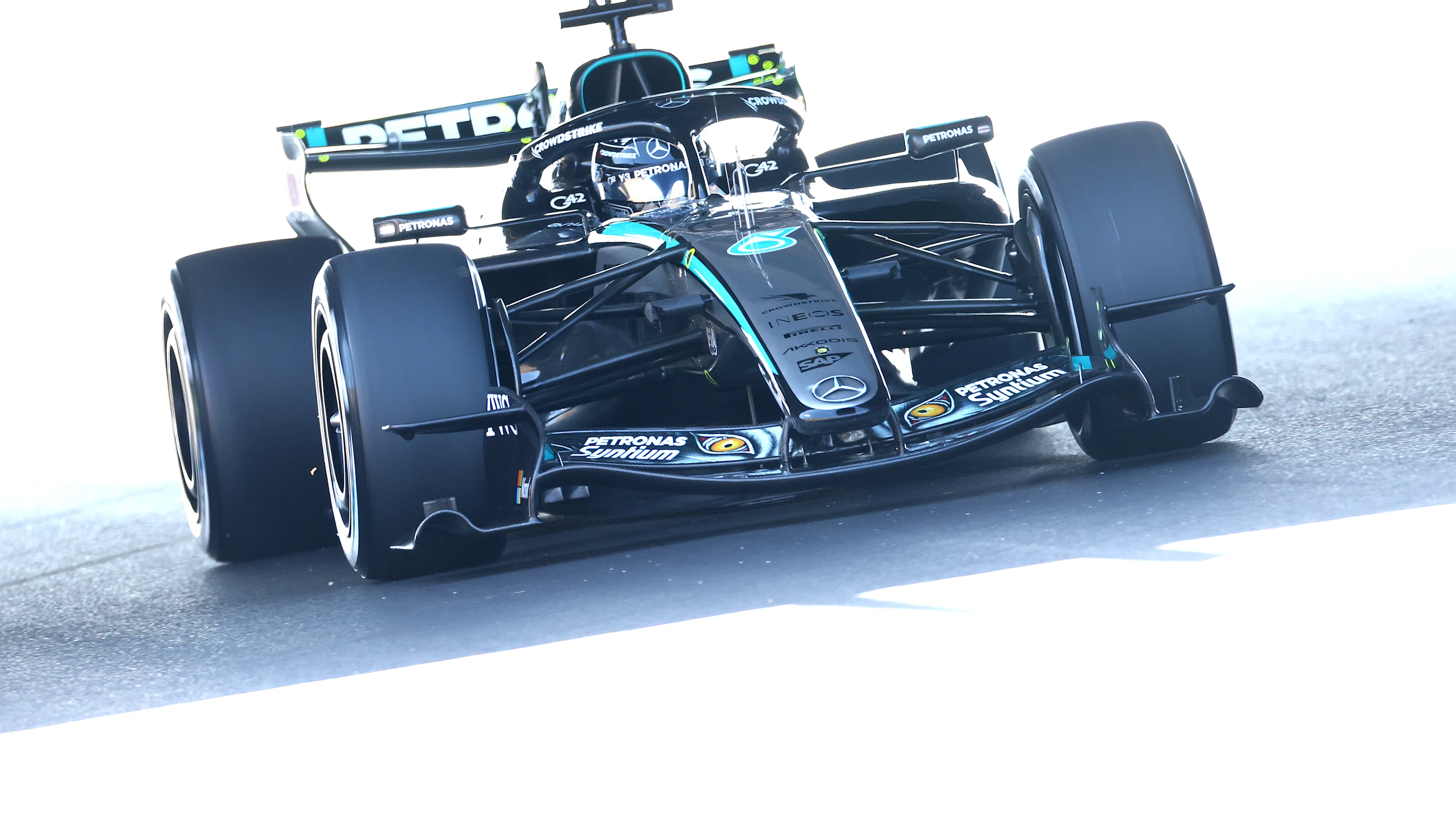 SUZUKA, JAPAN - MARCH 27: George Russell of Great Britain driving the (63) Mercedes AMG Petronas F1