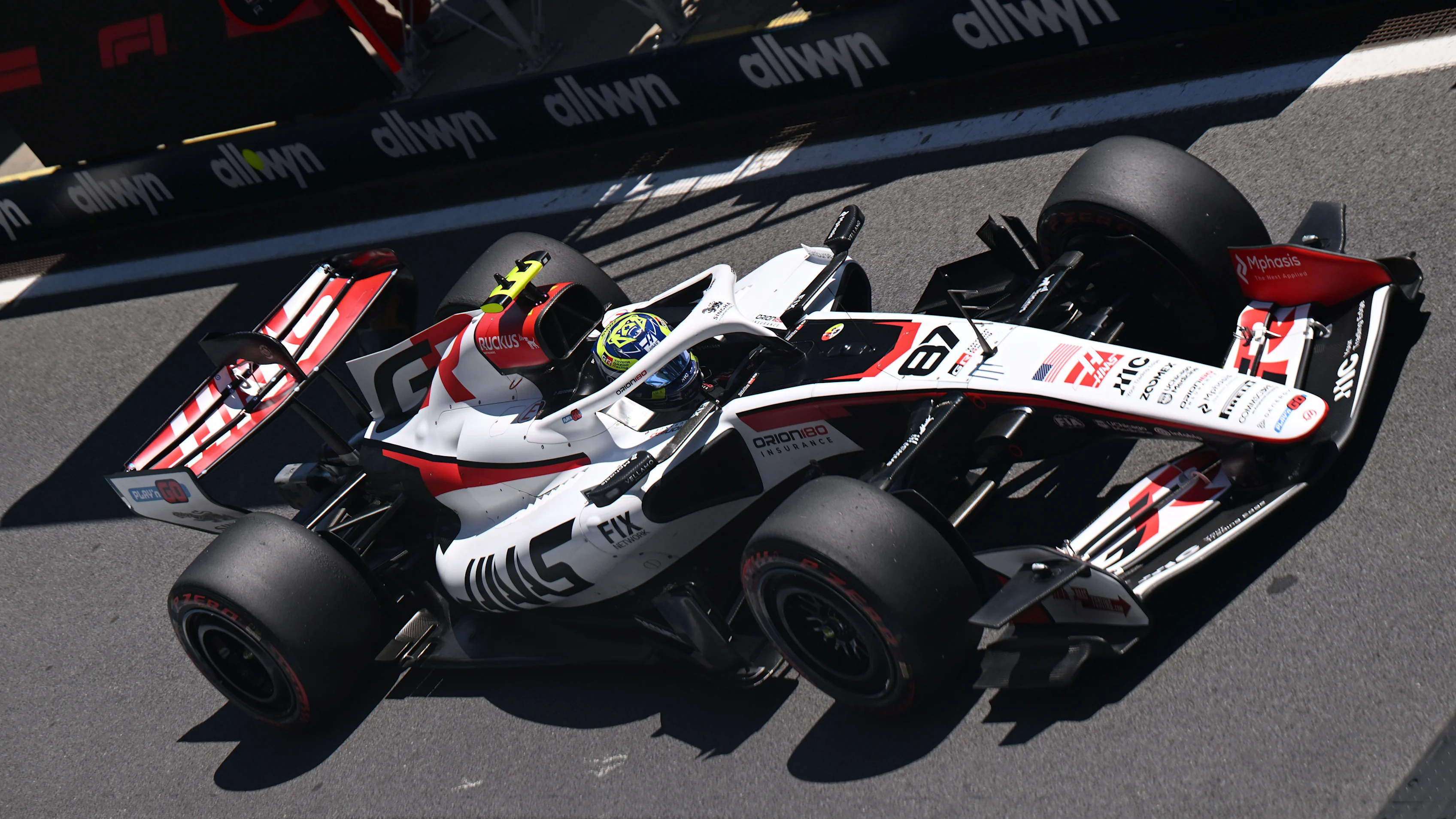 SPIELBERG, AUSTRIA - JUNE 27: Oliver Bearman of Great Britain driving the (87) Haas F1 VF-26