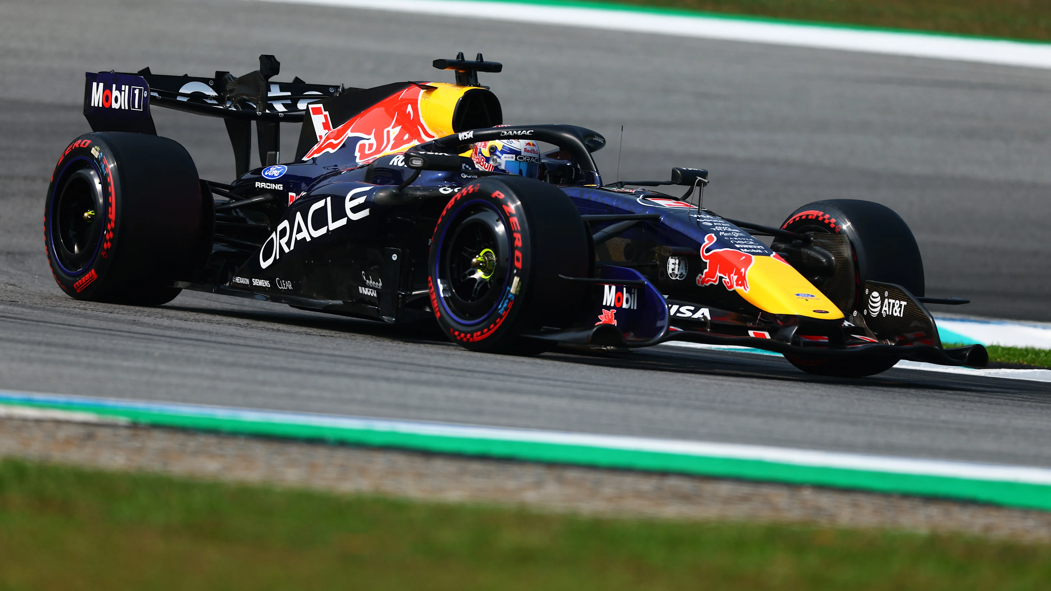 KUALA LUMPUR, MALAYSIA - OCTOBER 03:  Max Verstappen of the Netherlands driving the (3) Oracle Red