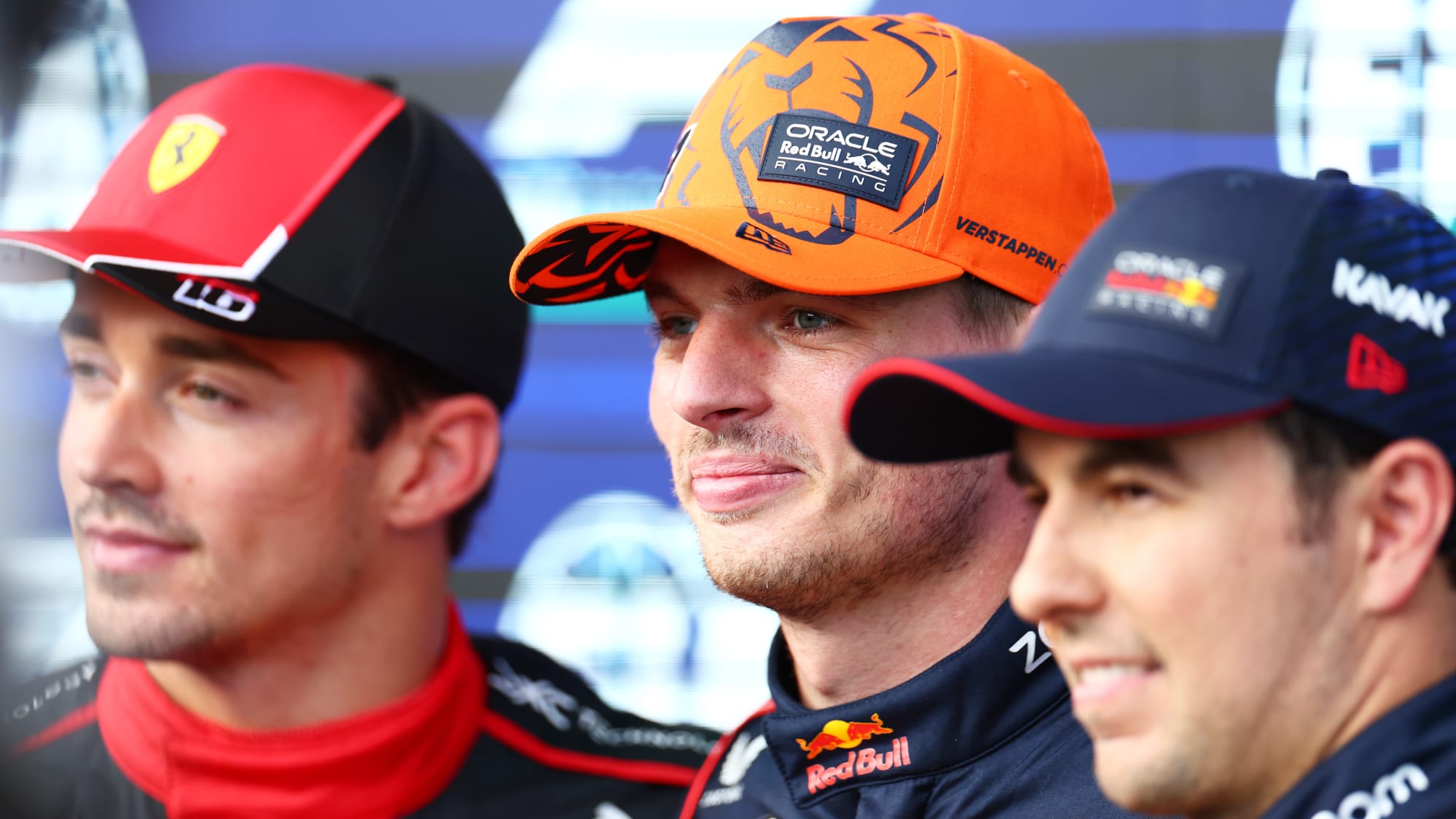 Max Verstappen junto a Checo Pérez y Charles Leclerc en el Gran Premio de Bélgica 2023