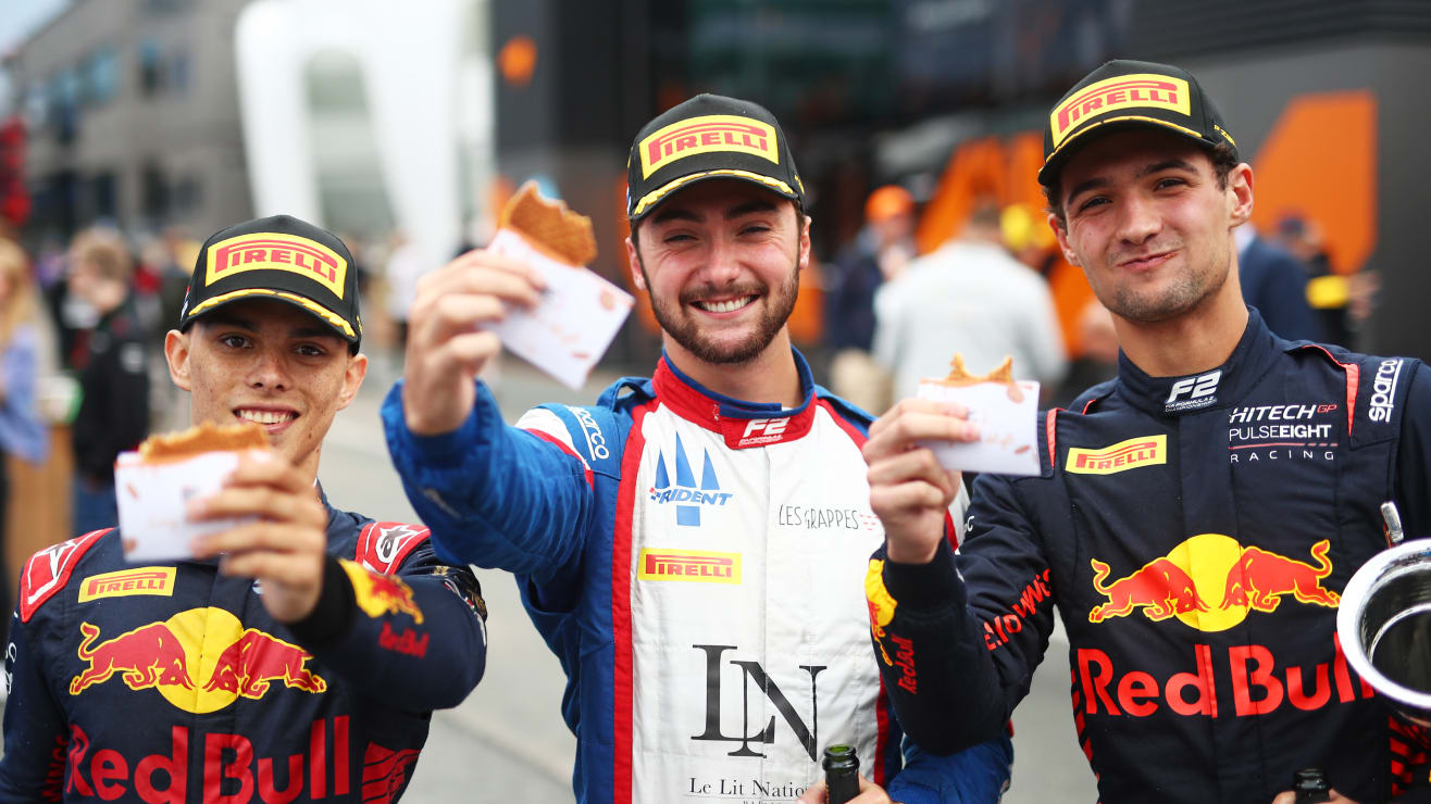 F2: Clement Novalak wins frantic Zandvoort Feature Race as title contenders struggle