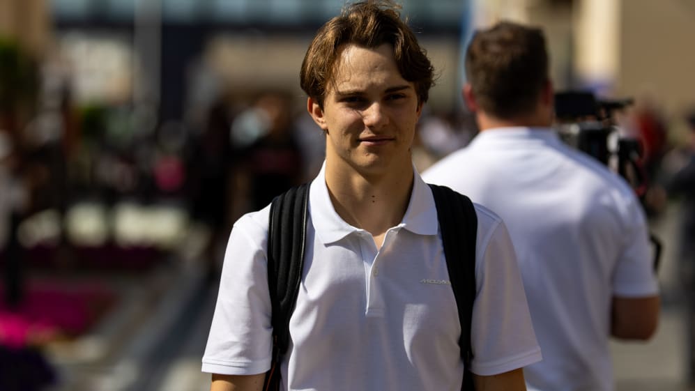 ABU DHABI, UNITED ARAB EMIRATES - NOVEMBER 23: Oscar Piastri of Australia and McLaren F1 walks in