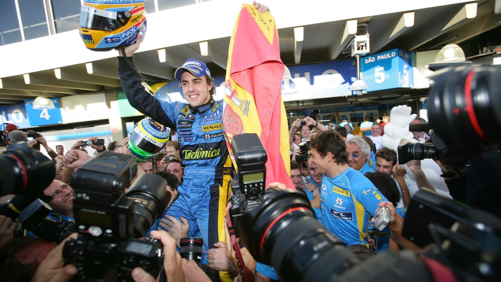Why Alonso seems as hungry as ever 20 years on from his last title, photo 2 of 2