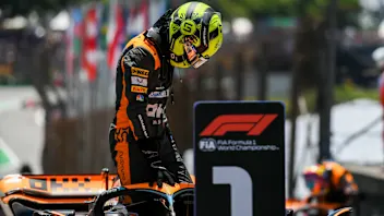 SAO PAULO, BRAZIL - NOVEMBER 03: Lando Norris of Great Britain driving the (4) McLaren MCL60