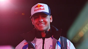 LAS VEGAS, NEVADA - NOVEMBER 19: Arvid Lindblad of Great Britain and Visa Cash App Racing Bulls