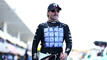 SUZUKA, JAPAN - SEPTEMBER 23: 16th placed qualifier Valtteri Bottas of Finland and Alfa Romeo F1