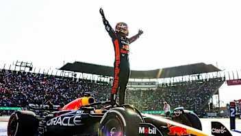 MEXICO CITY, MEXICO - OCTOBER 29: Race winner Max Verstappen of the Netherlands and Oracle Red Bull