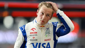 LUSAIL CITY, QATAR - NOVEMBER 30: 17th placed qualifier Liam Lawson of New Zealand and Visa Cash