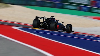AUSTIN, TEXAS - OCTOBER 23: Nico Hulkenberg of Germany driving the (27) Audi F1 Team R26 on track