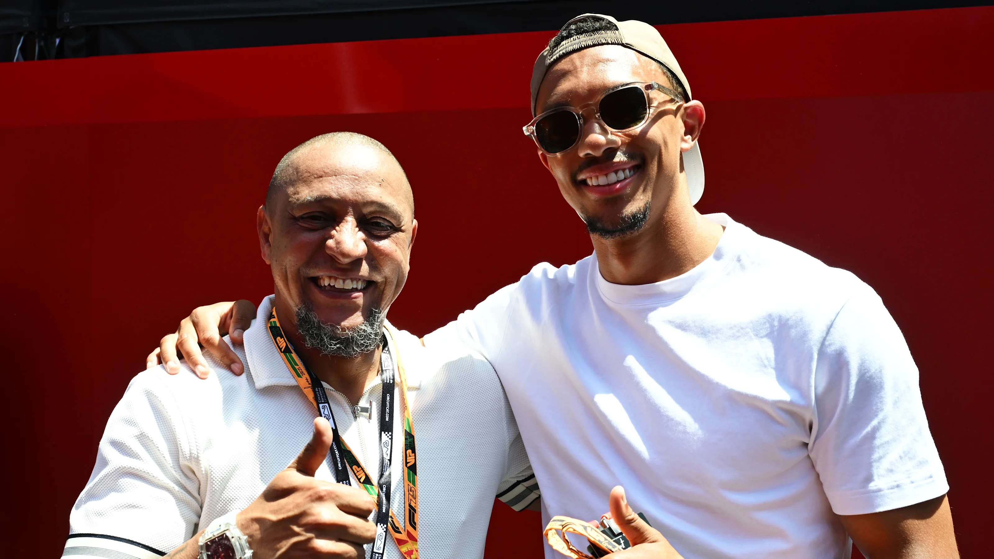 BARCELONA, SPAIN - JUNE 01: Roberto Carlos and Trent Alexander-Arnold pose for a photo in the