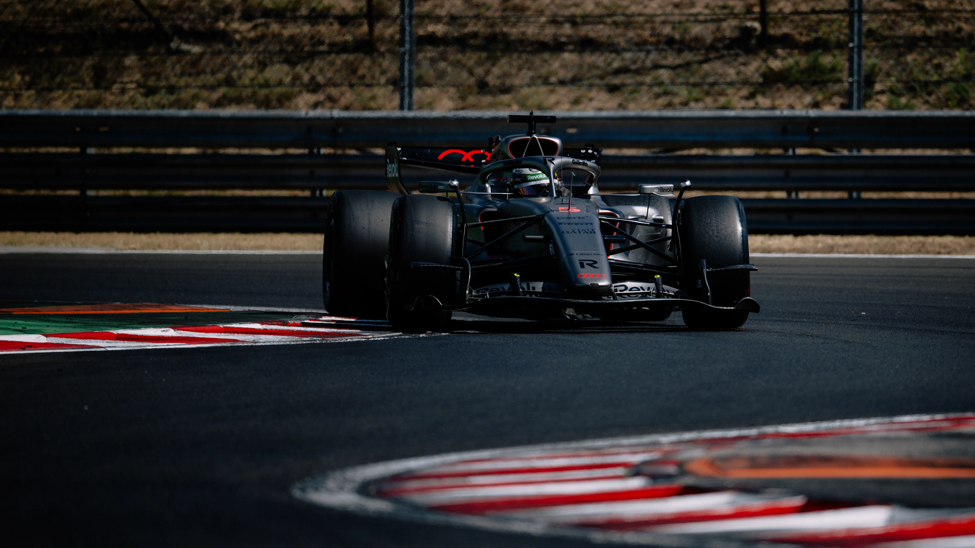 PIRELLI TEST HUNGARY - Photo Alberto Vimercati