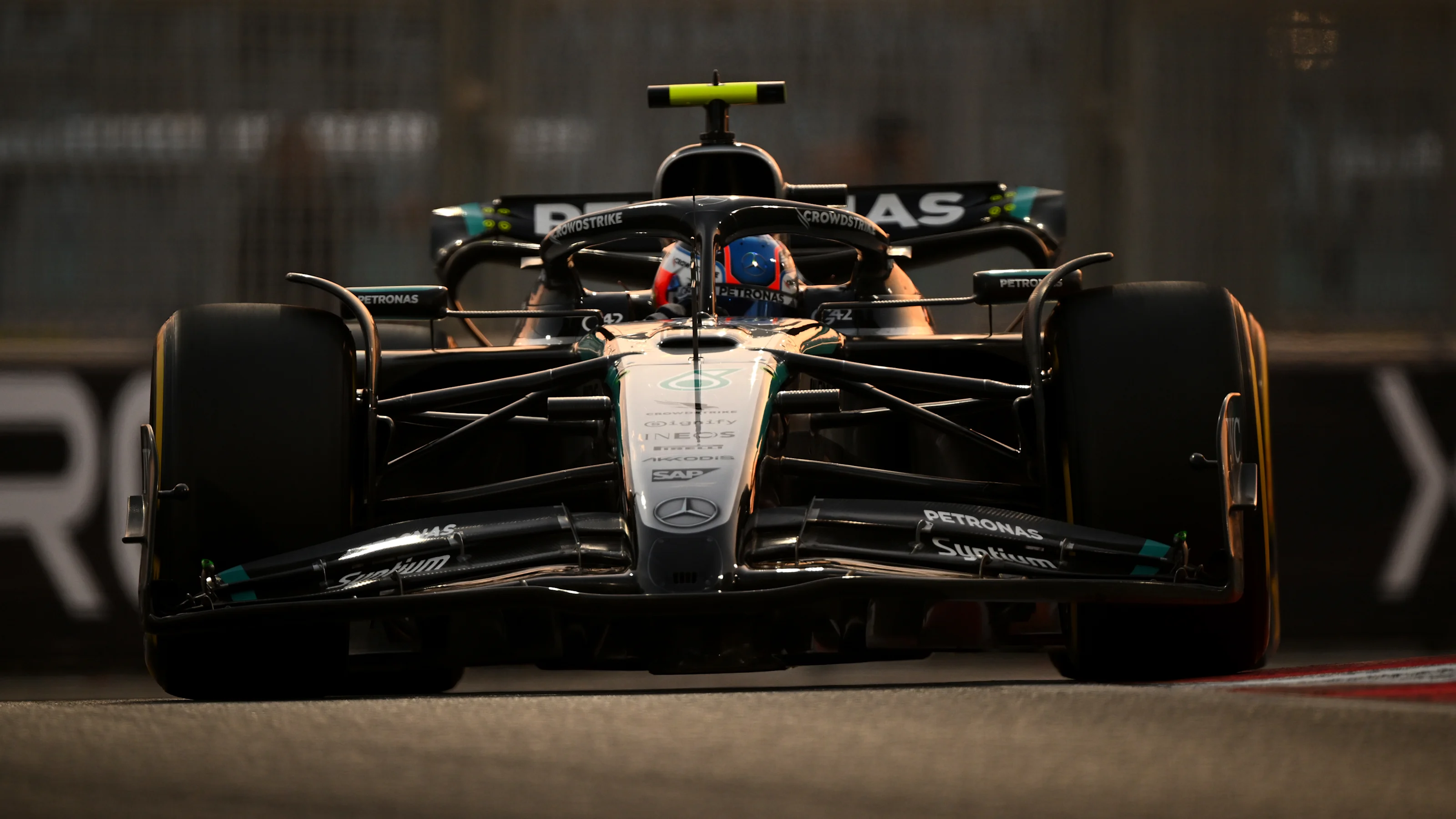 ABU DHABI, UNITED ARAB EMIRATES - DECEMBER 05: Andrea Kimi Antonelli of Italy driving the (12)