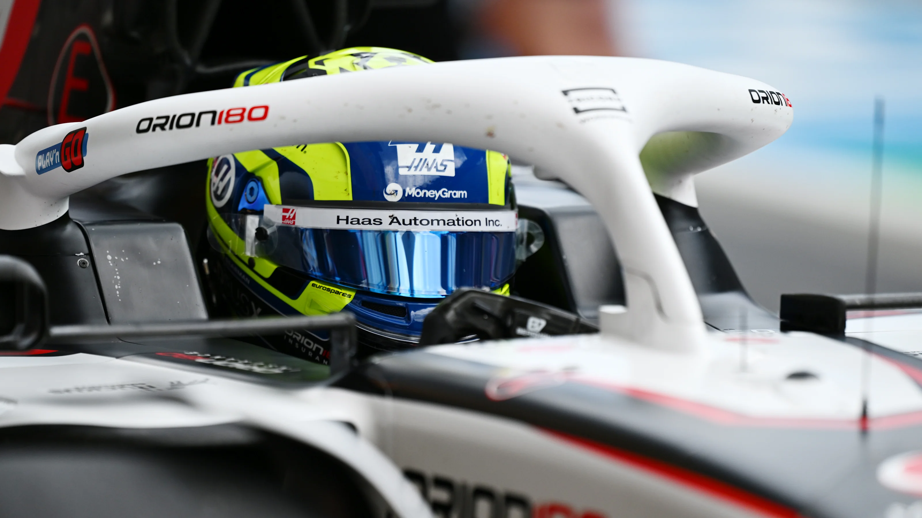 SPIELBERG, AUSTRIA - JUNE 27: Oliver Bearman of Great Britain driving the (87) Haas F1 VF-25