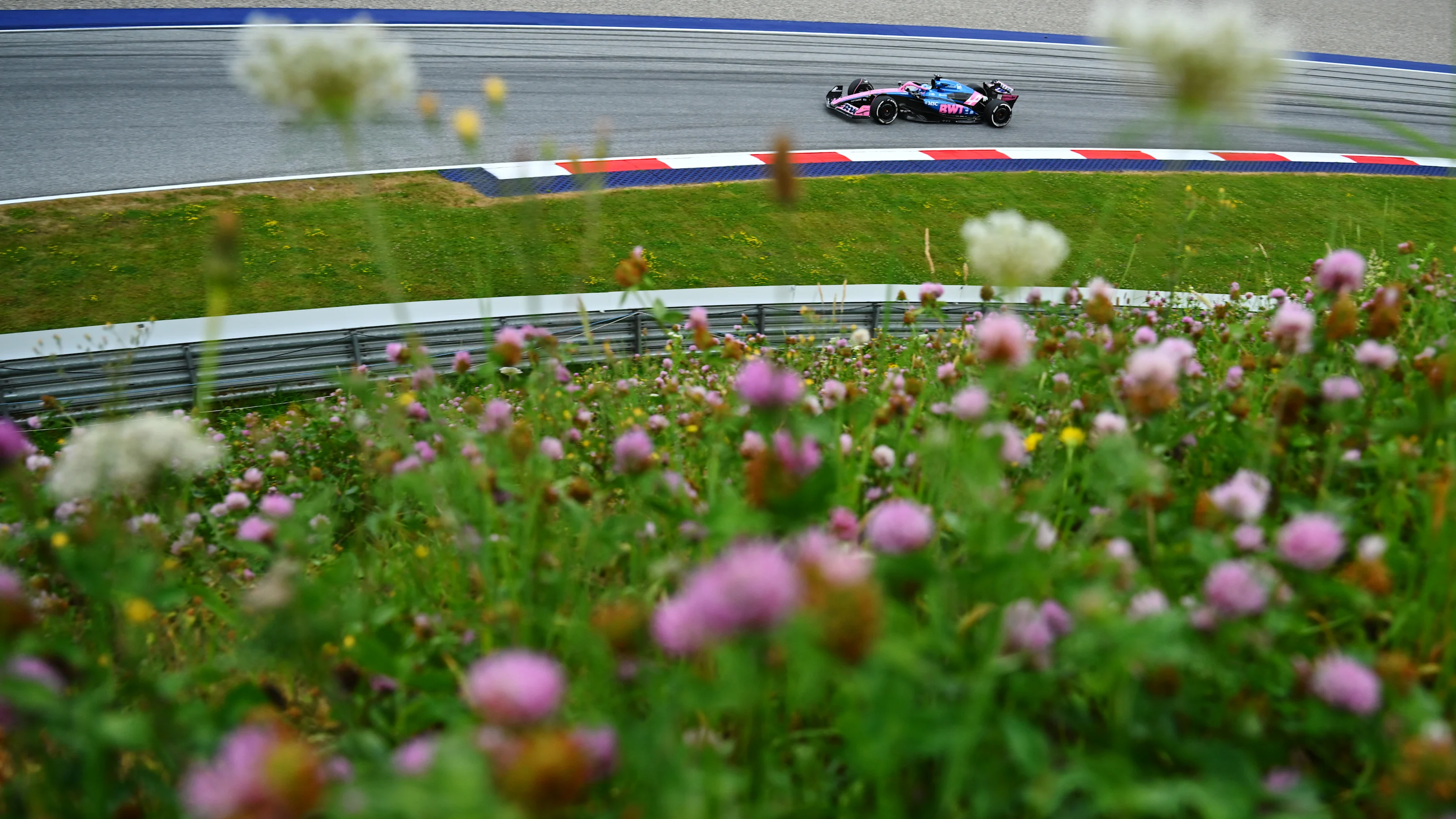 SPIELBERG, AUSTRIA - JUNE 27: Pierre Gasly of France driving the (10) Alpine F1 A525 Renault on