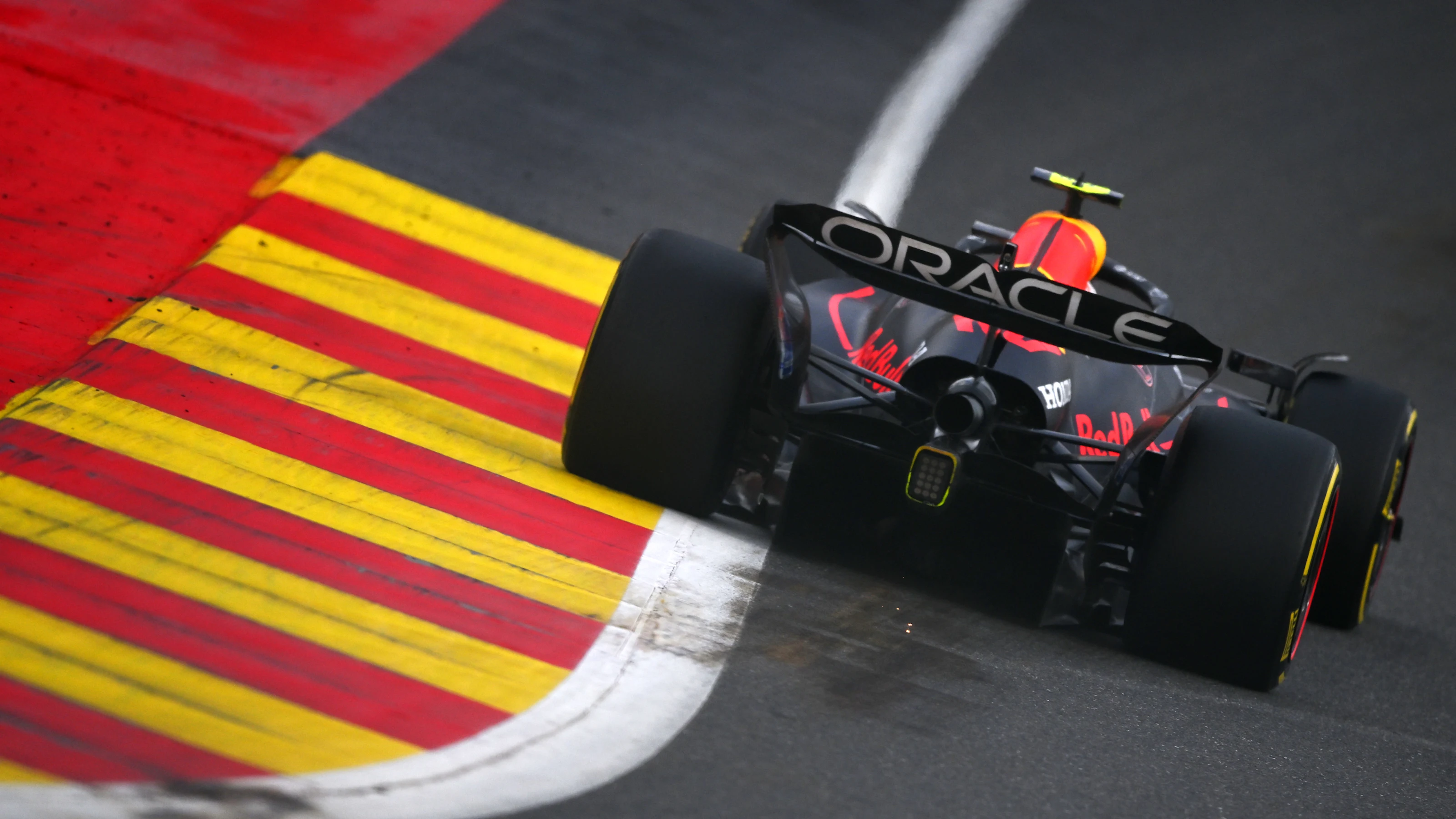 SPA, BELGIUM - JULY 27: Yuki Tsunoda of Japan driving the (22) Oracle Red Bull Racing RB21 on track