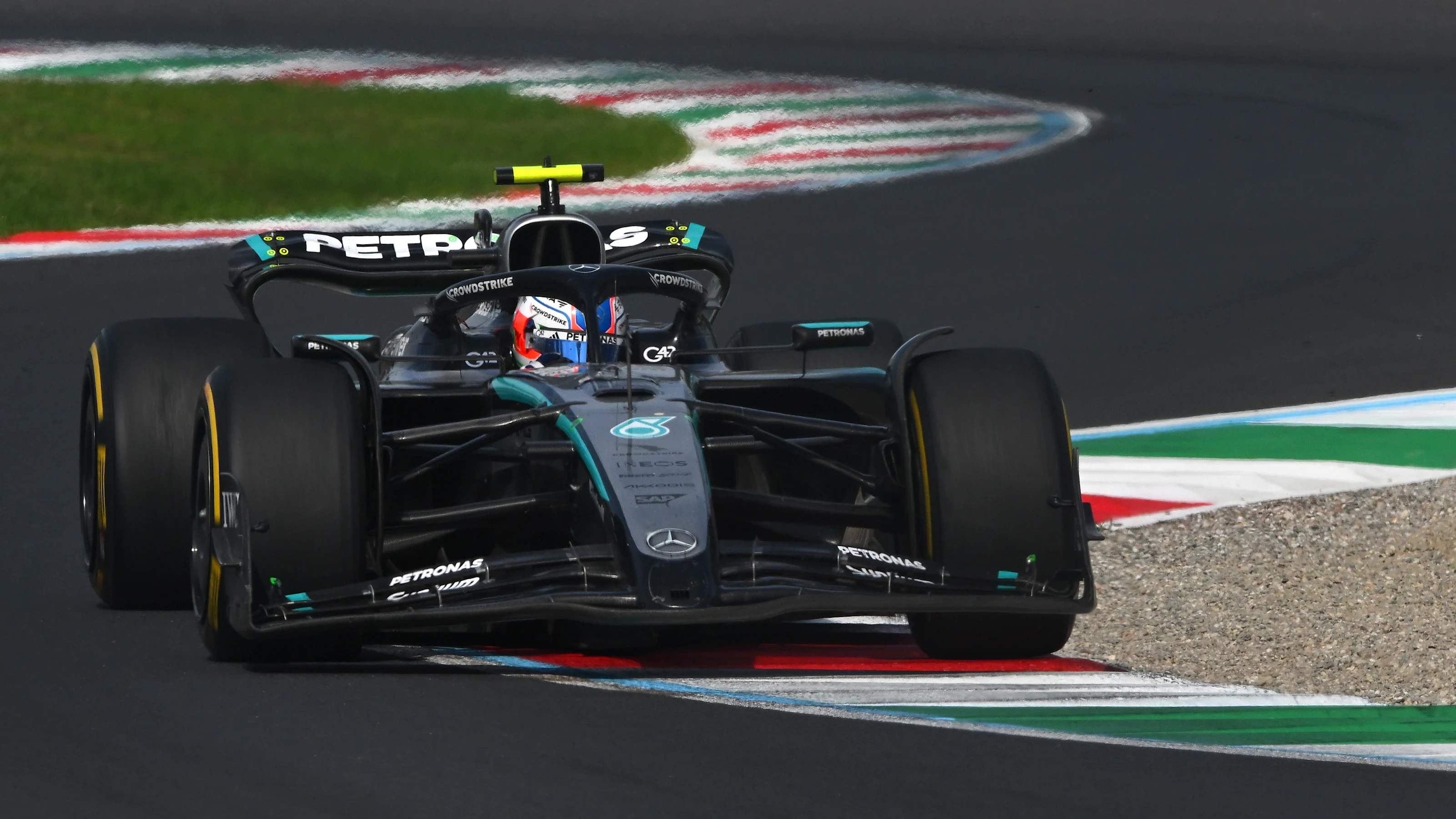 MONZA, ITALY - SEPTEMBER 07: Andrea Kimi Antonelli of Italy driving the (12) Mercedes AMG Petronas