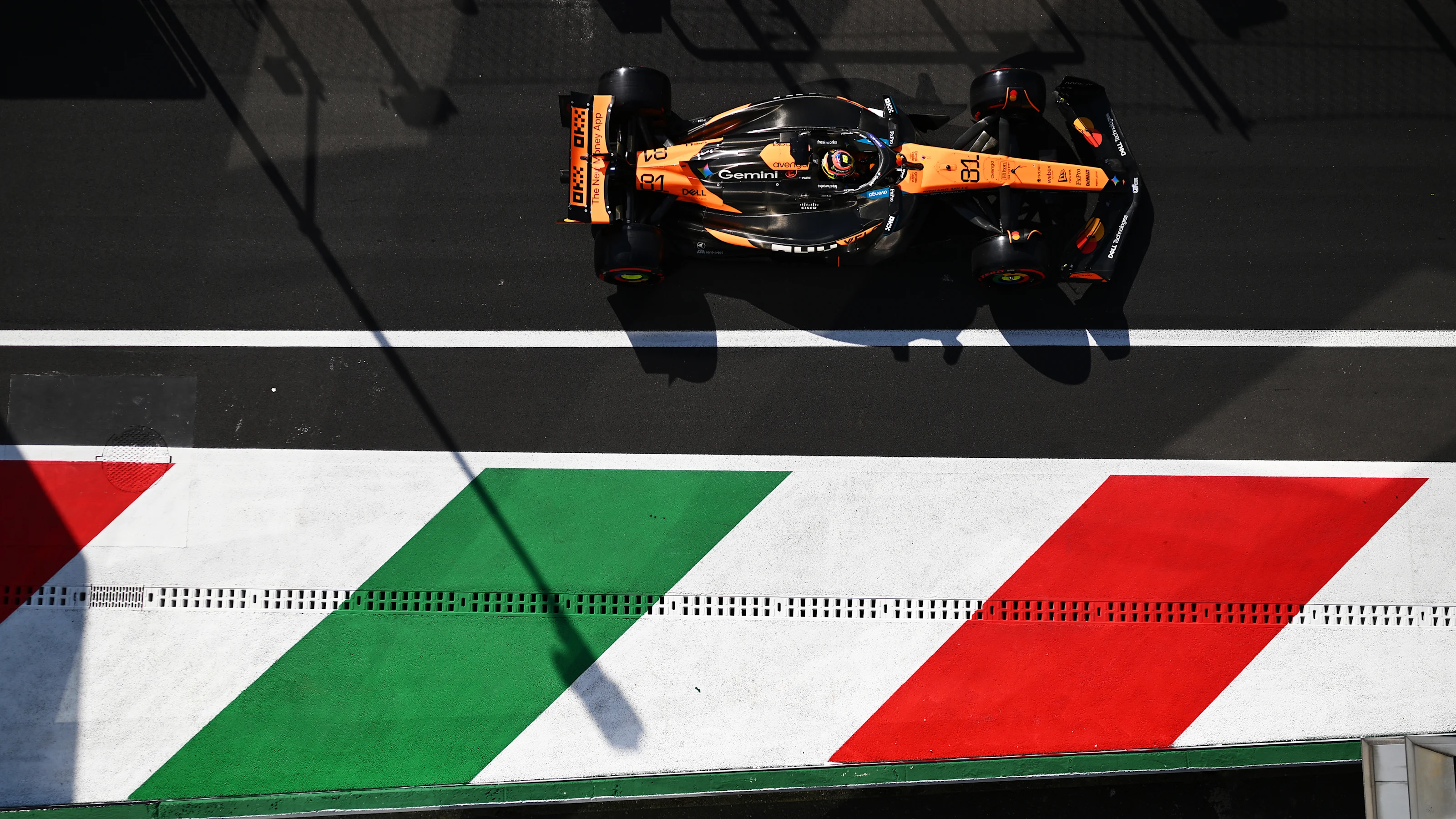 MONZA, ITALY - SEPTEMBER 06: Oscar Piastri of Australia driving the (81) McLaren MCL39 Mercedes on