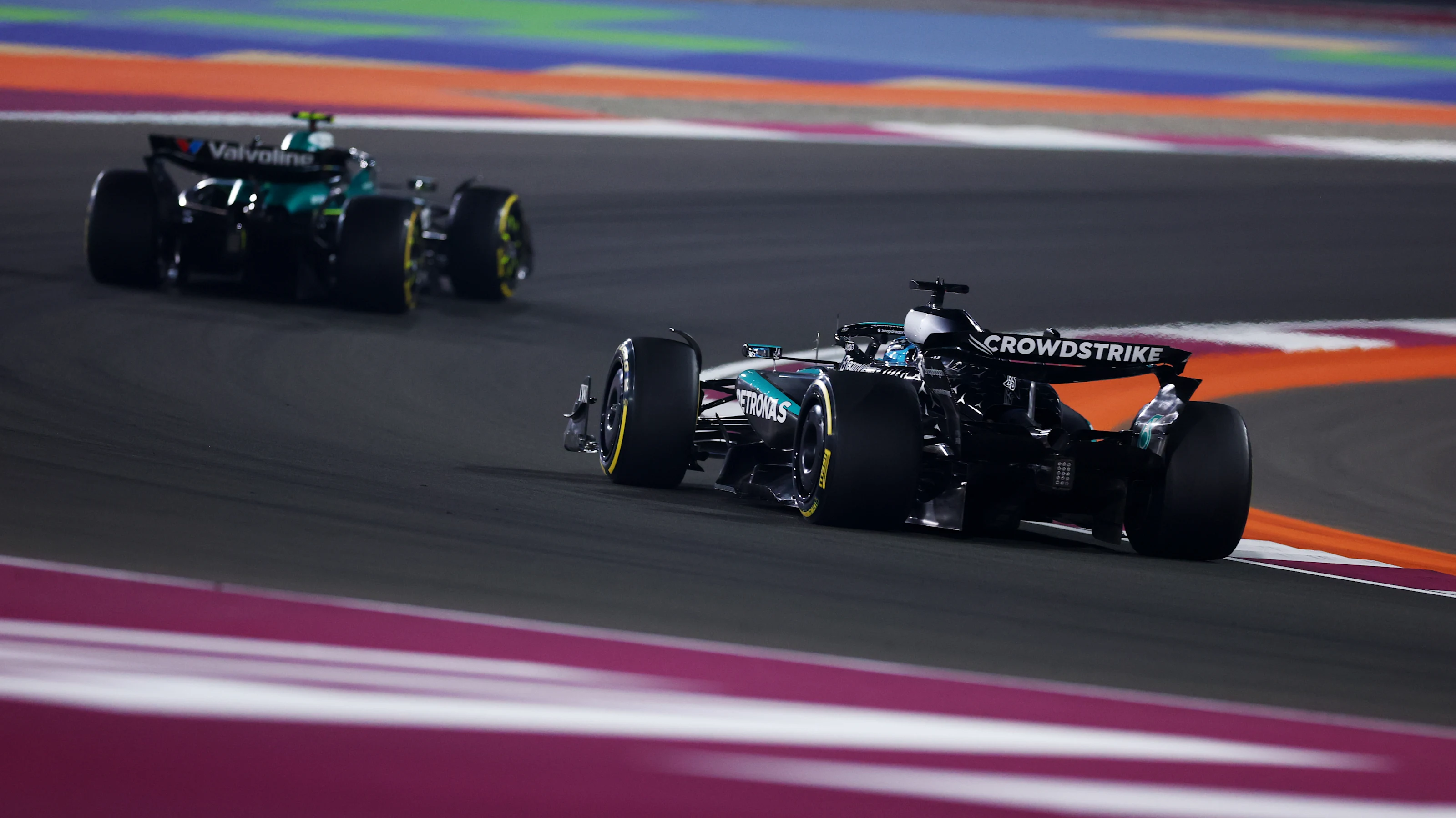 LUSAIL CITY, QATAR - NOVEMBER 30: Fernando Alonso of Spain driving the (14) Aston Martin F1 Team