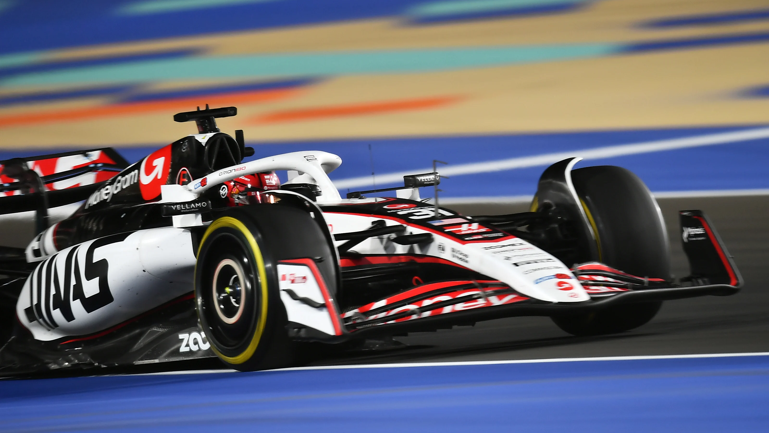 LUSAIL CITY, QATAR - NOVEMBER 29: Esteban Ocon of France driving the (31) Haas F1 VF-25 Ferrari on