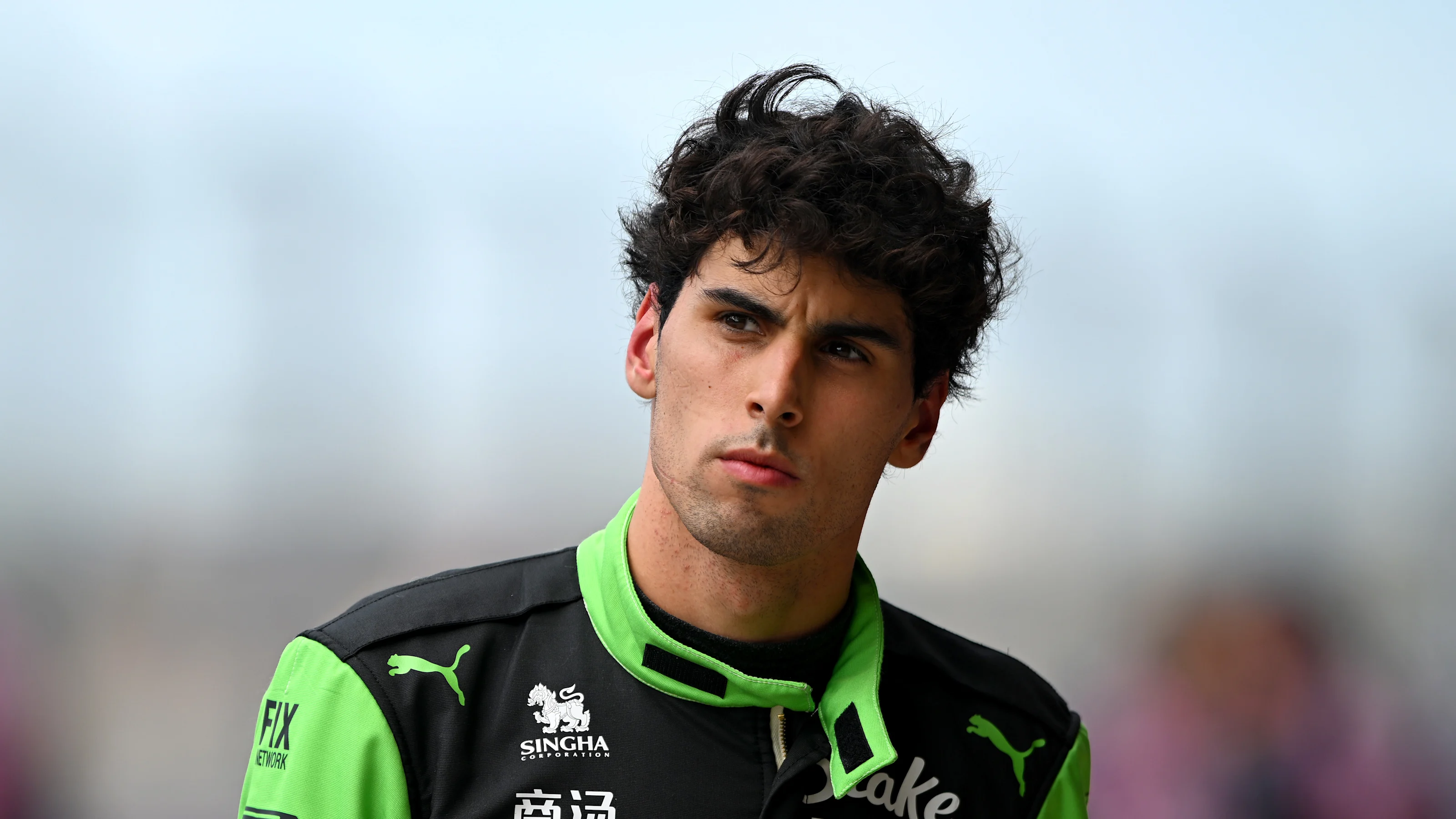 AUSTIN, TEXAS - OCTOBER 18: Eleventh placed Gabriel Bortoleto of Brazil and Stake F1 Team Kick