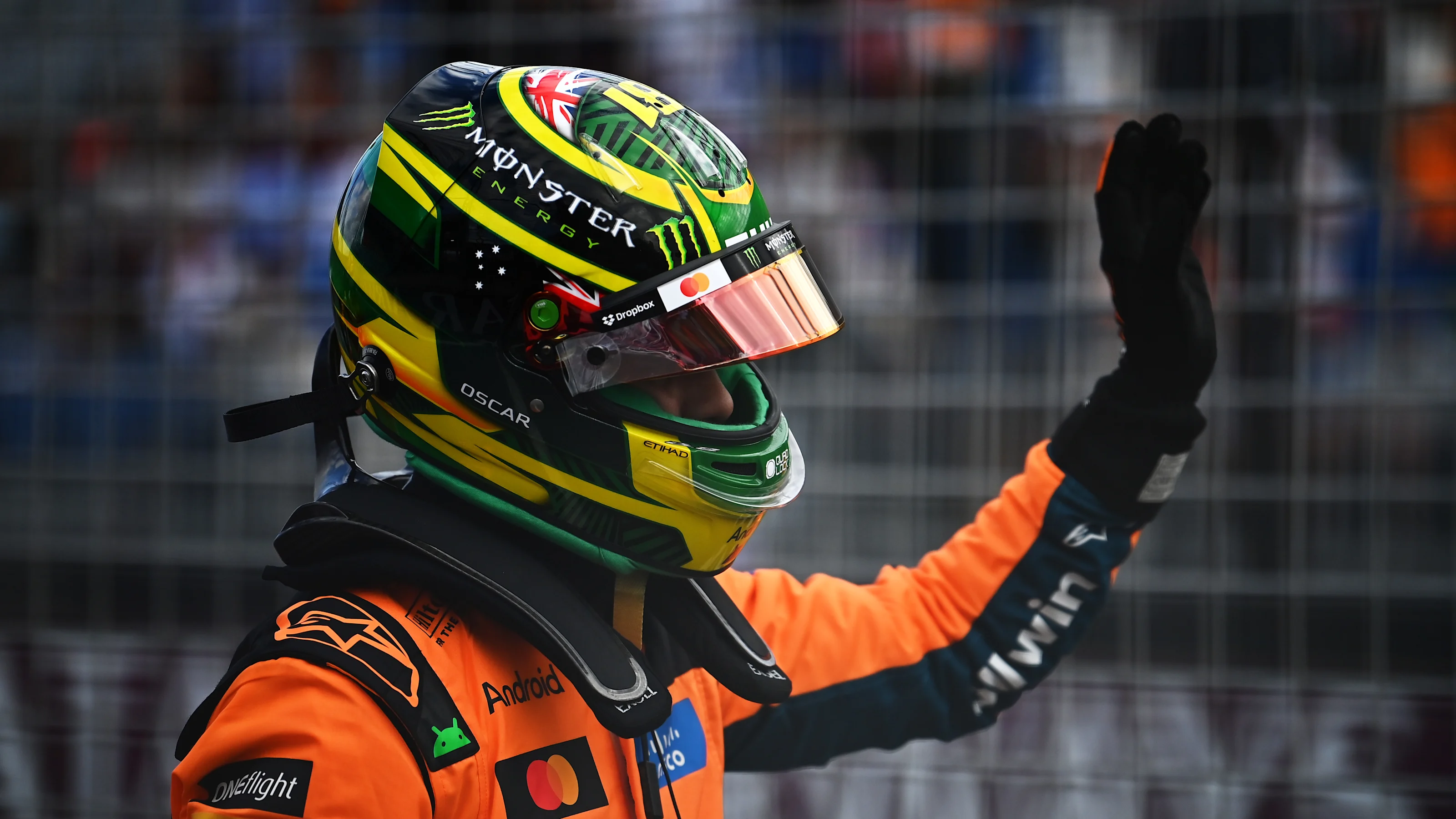 MELBOURNE, AUSTRALIA - MARCH 07: Fifth placed qualifier Oscar Piastri of Australia and McLaren