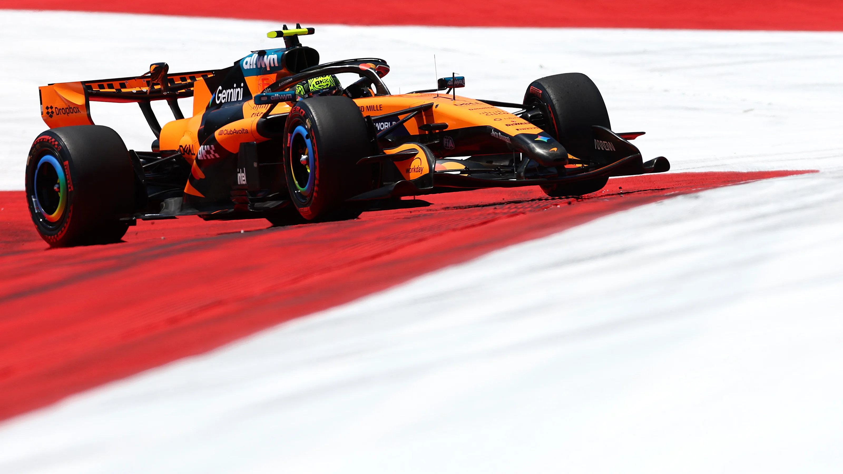 SPIELBERG, AUSTRIA - JUNE 27: Lando Norris of Great Britain driving the (1) McLaren MCL40 Mercedes