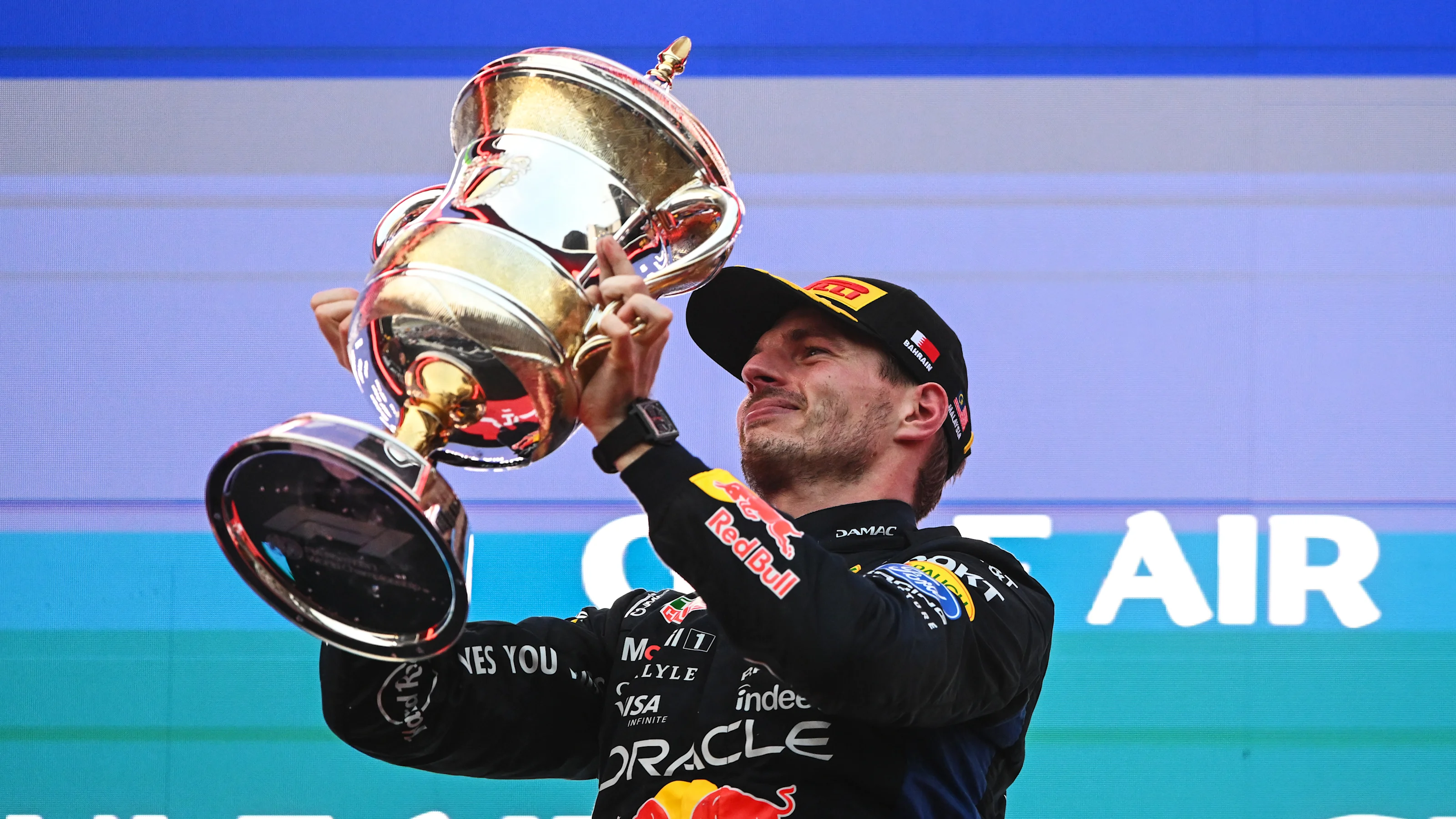 KUALA LUMPUR, MALAYSIA - OCTOBER 04: Race winner Max Verstappen of the Netherlands and Oracle Red