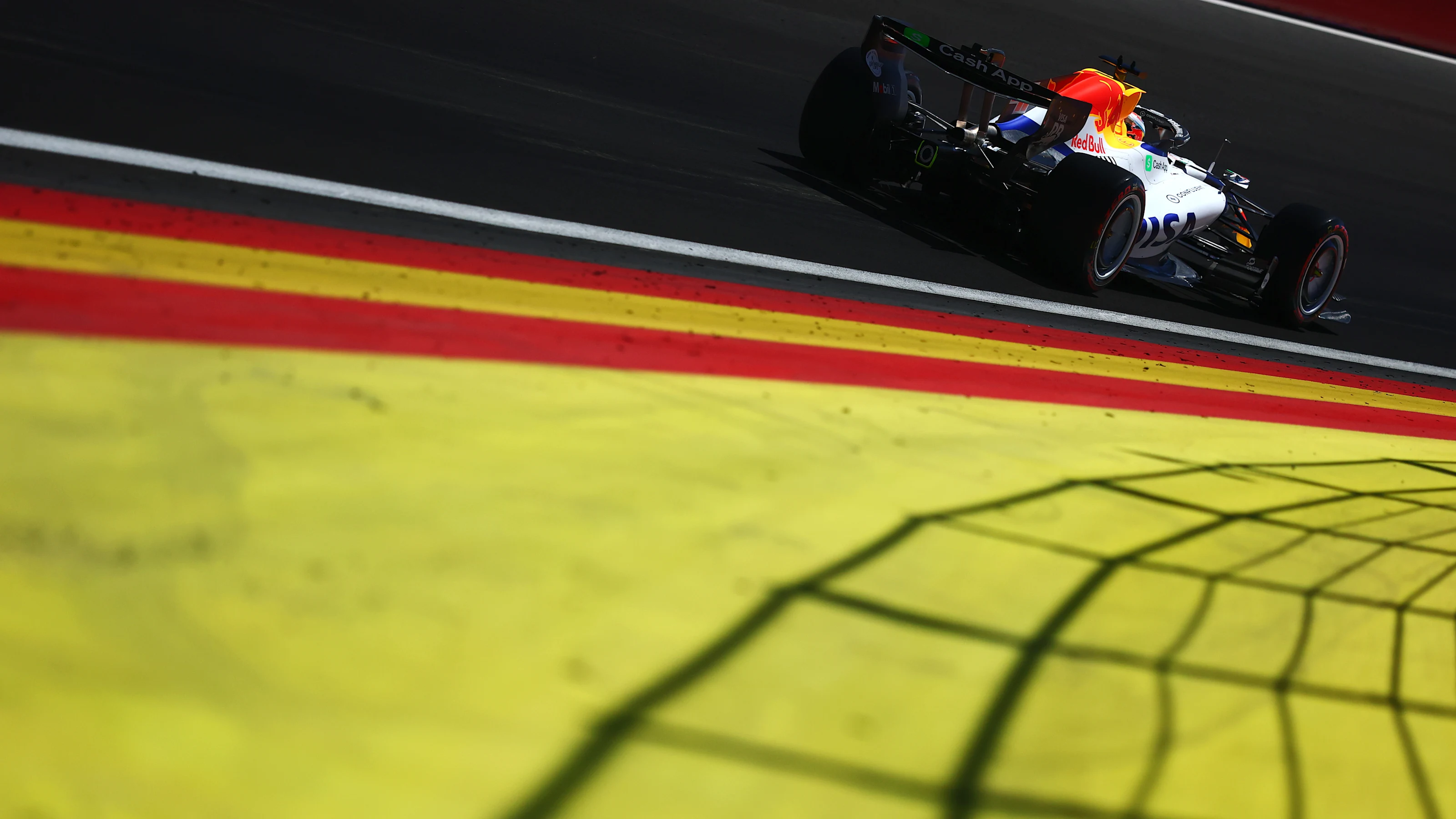 MADRID, SPAIN - SEPTEMBER 12: Arvid Lindblad of Great Britain driving the (41) Visa Cash App Racing