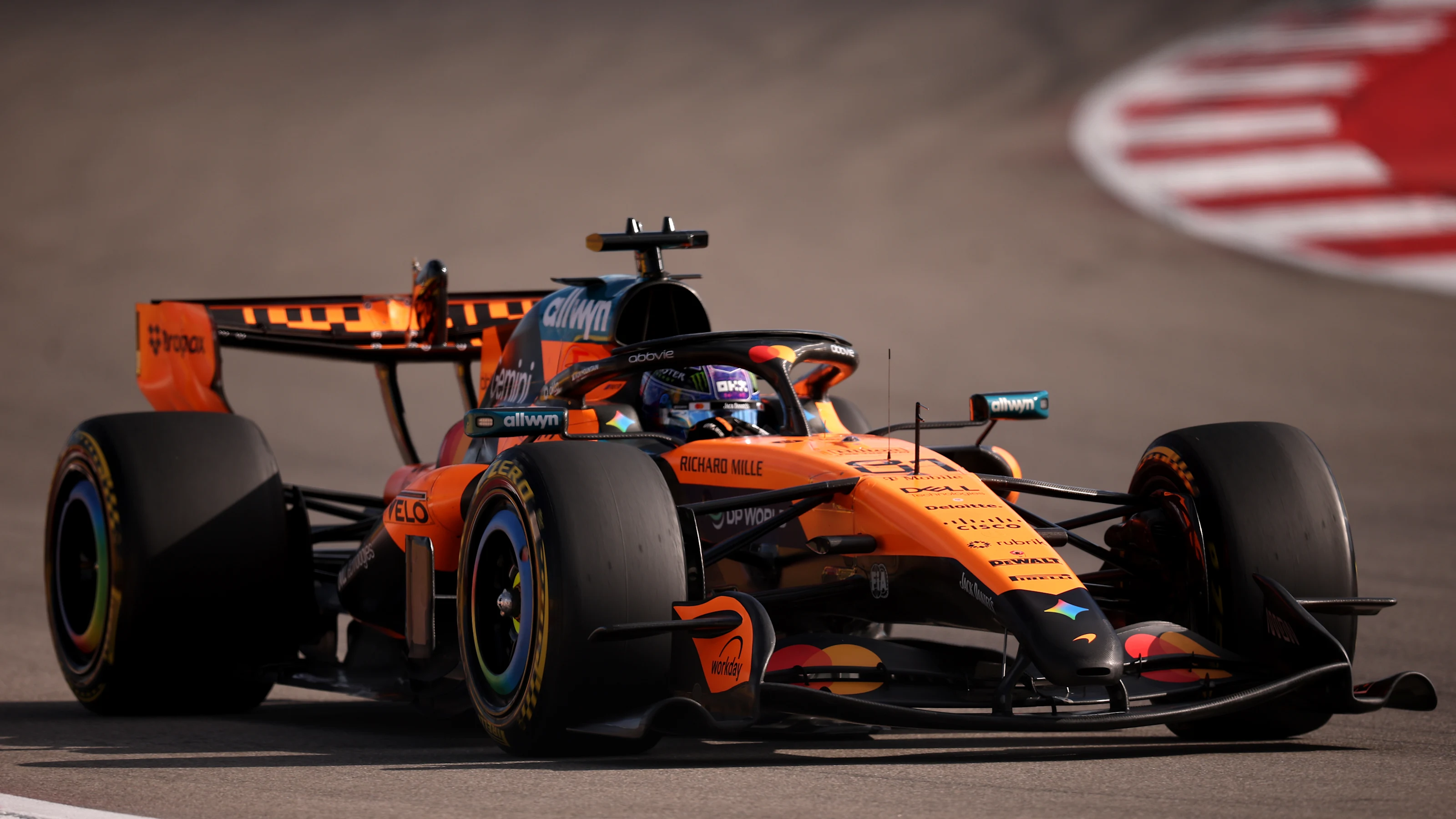 AUSTIN, TEXAS - OCTOBER 24: Oscar Piastri of Australia driving the (81) McLaren MCL40 Mercedes on