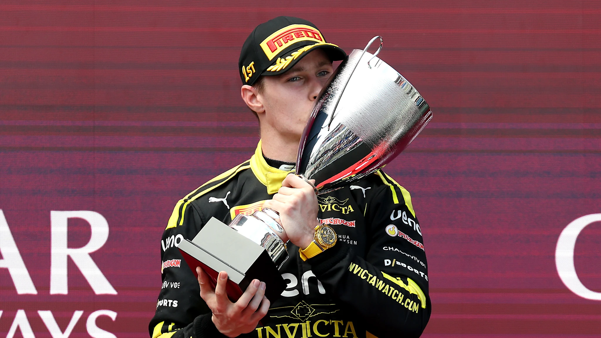 F2: 듀르크센, 멜버른 스프린트 레이스에서 압도적인 기량으로 우승