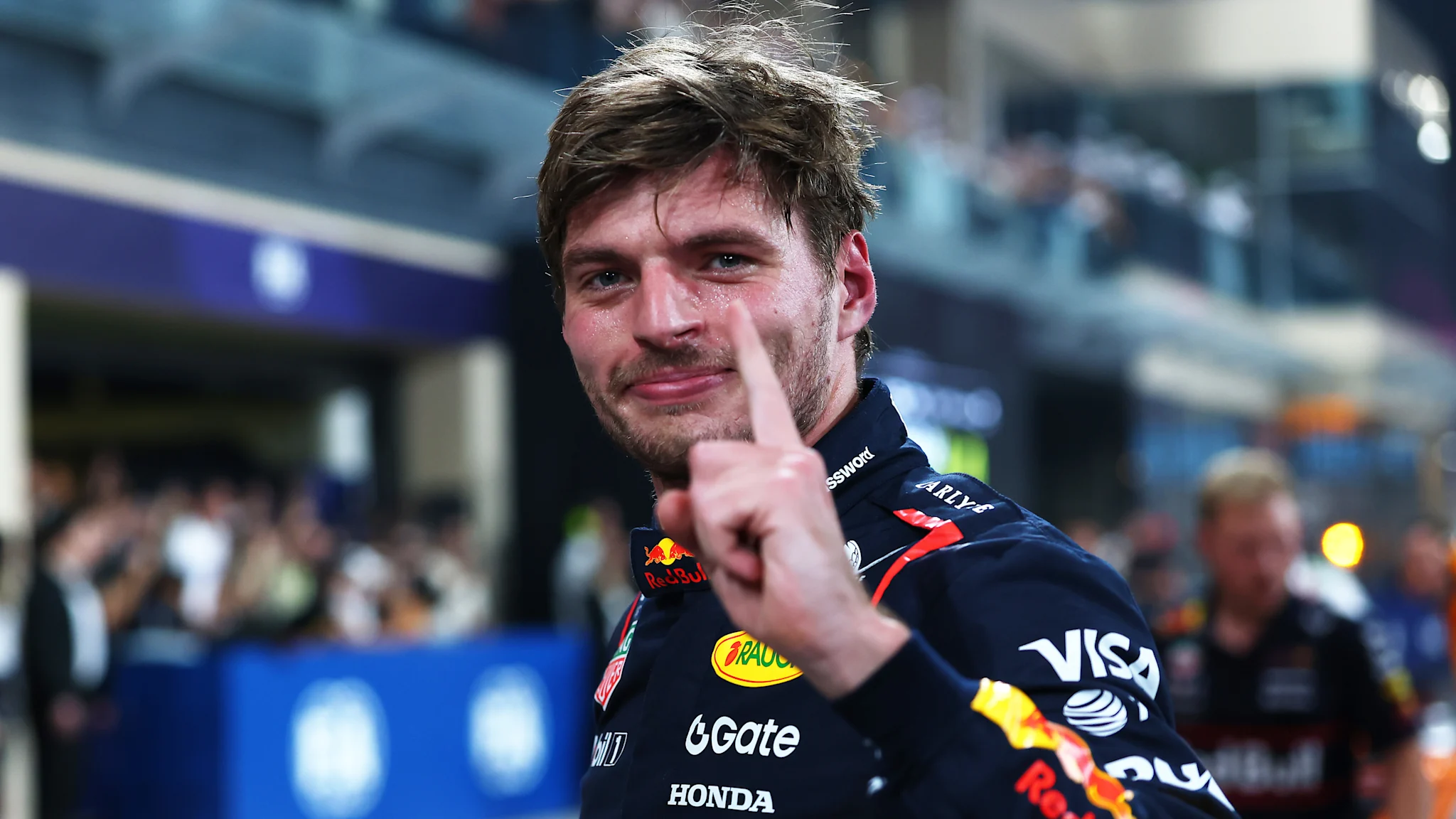 Verstappen beats Norris to crucial pole in Abu Dhabi
