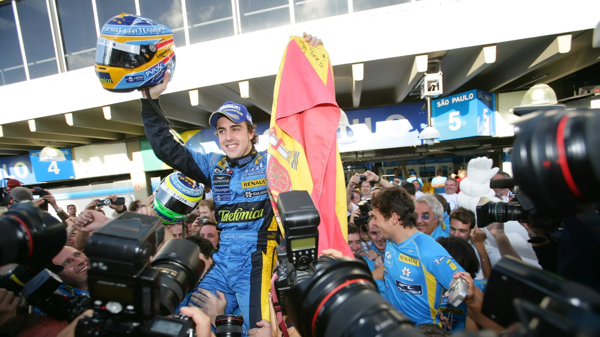 Historic Formula 1 image used in Formula1.com feature on Alonso