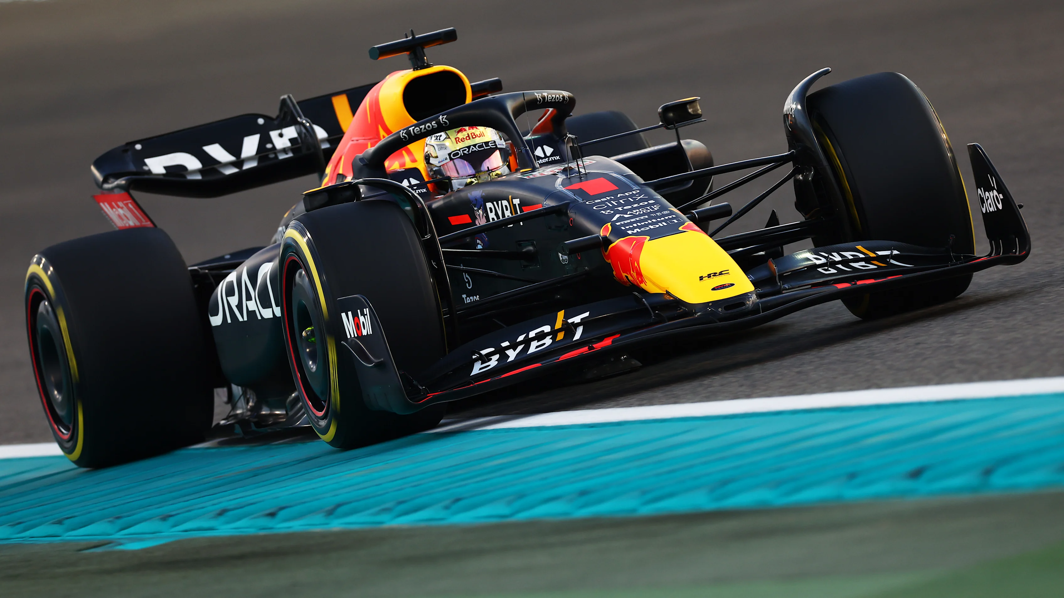 ABU DHABI, UNITED ARAB EMIRATES - NOVEMBER 20: Max Verstappen of the Netherlands driving the (1)