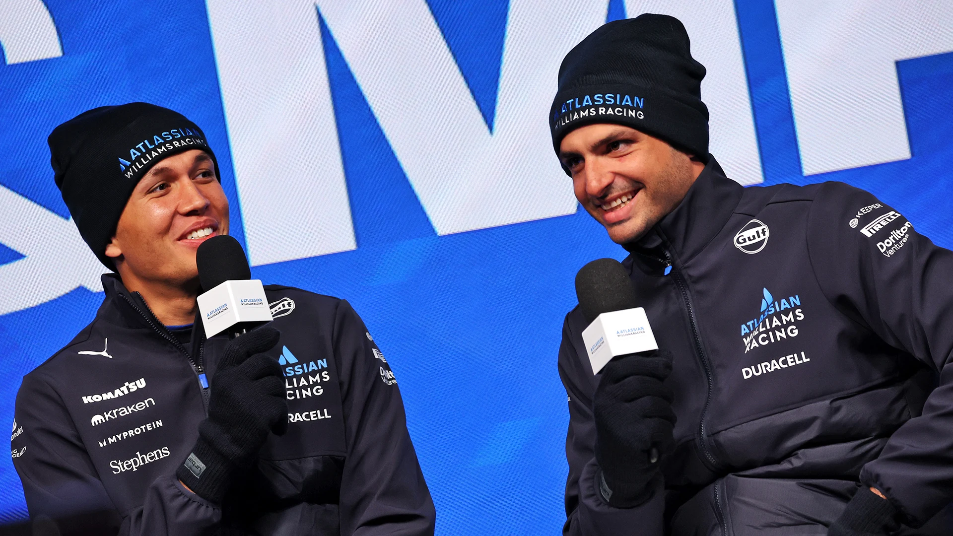 albon-sainz-2025-williams-launch-1.png