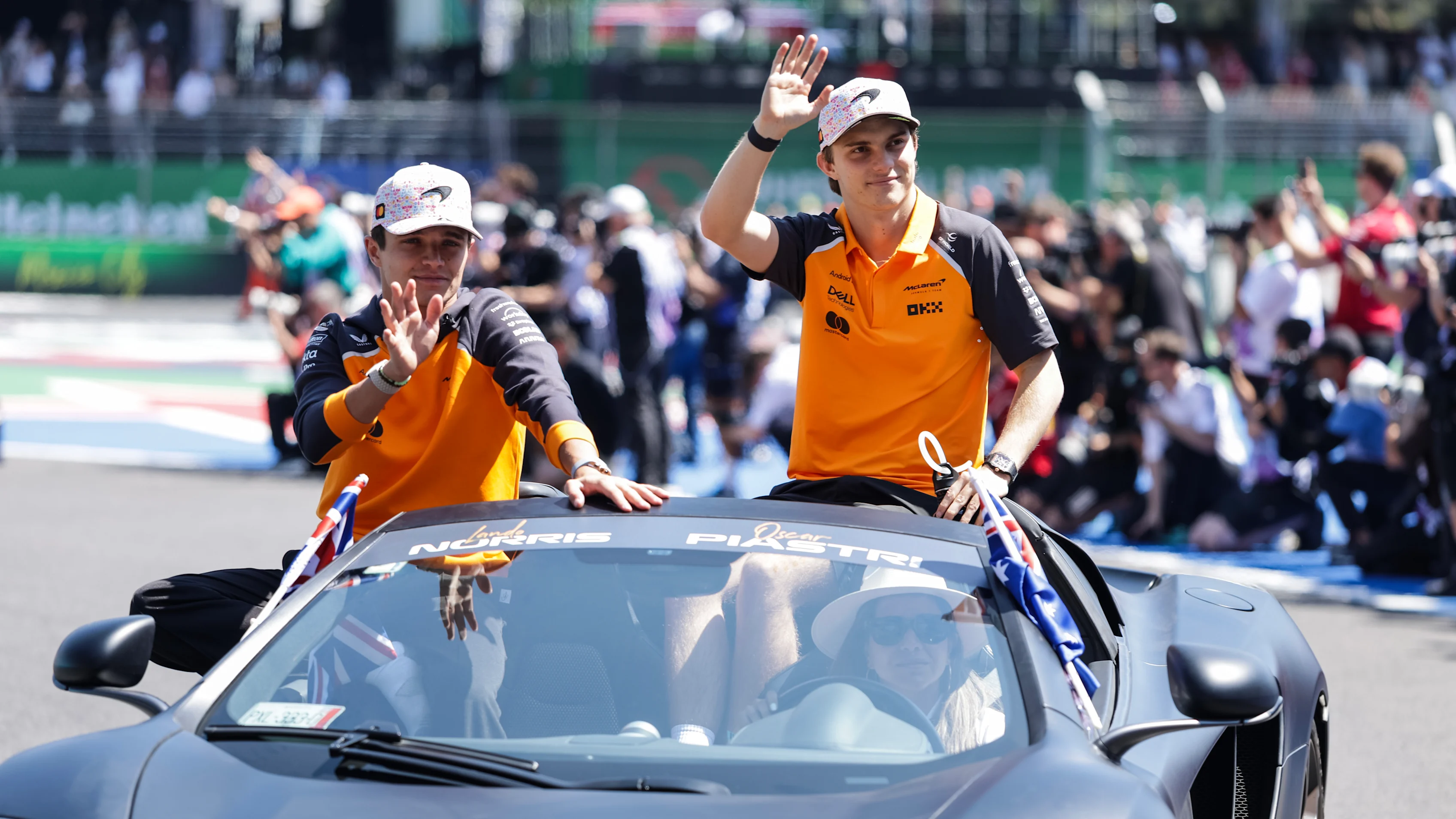 MEXICO CITY, MEXICO - OCTOBER 26: Lando Norris of Great Britain and McLaren and Oscar Piastri of