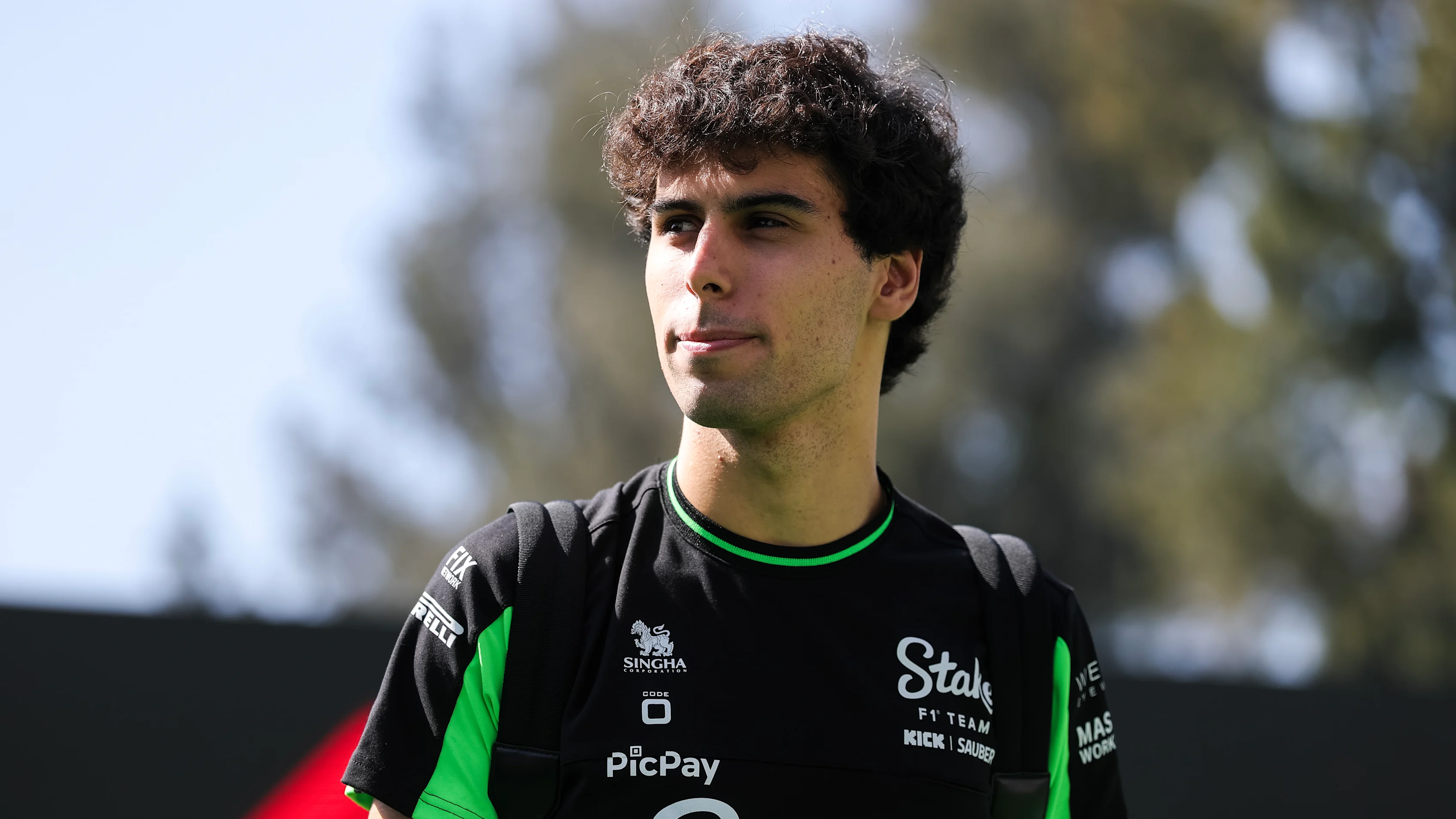 MEXICO CITY, MEXICO - OCTOBER 24: Gabriel Bortoleto of Brazil and Stake F1 Team Kick Sauber arrives