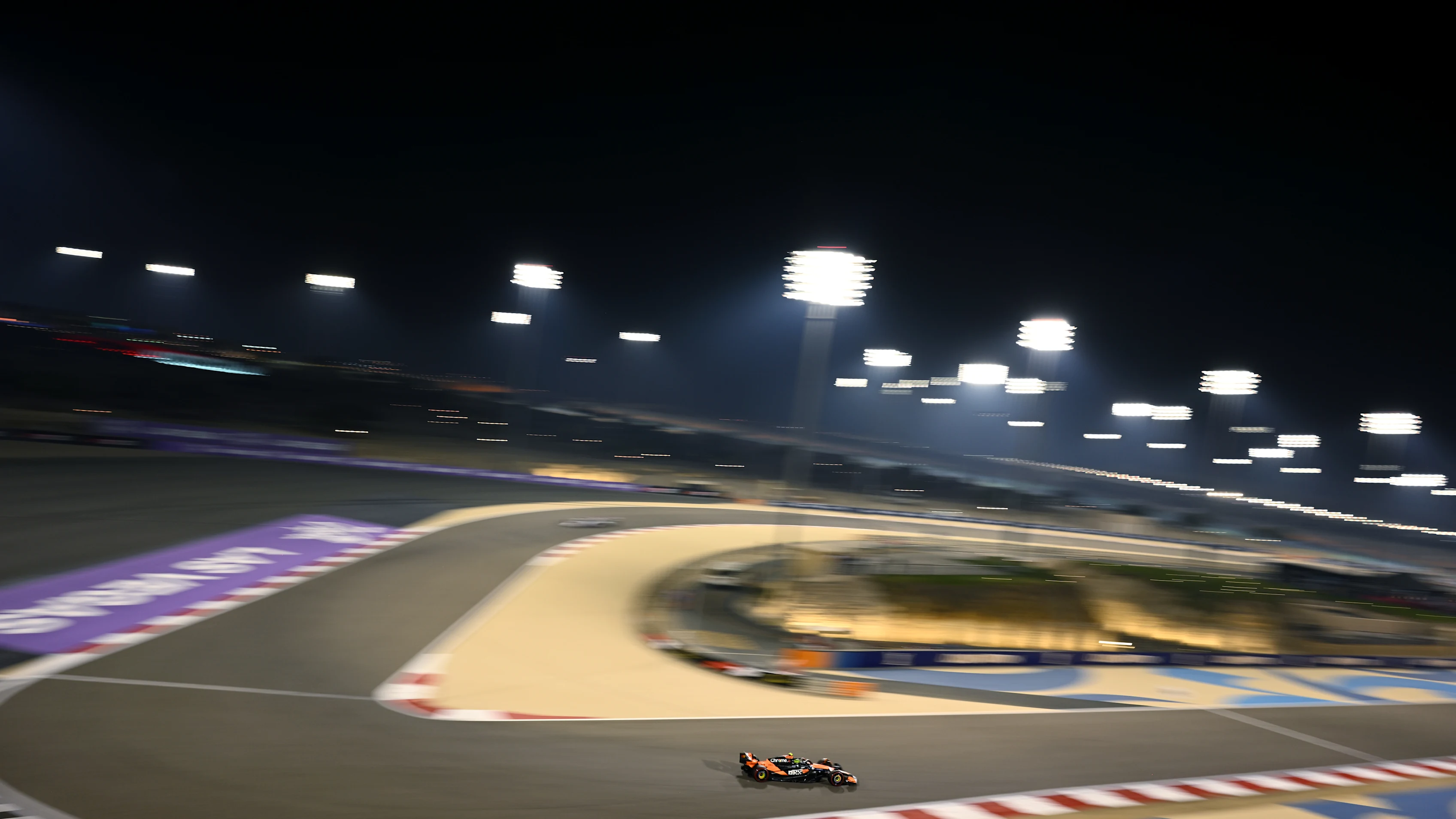 BAHRAIN, BAHRAIN - APRIL 11: Lando Norris of Great Britain driving the (4) McLaren MCL39 Mercedes