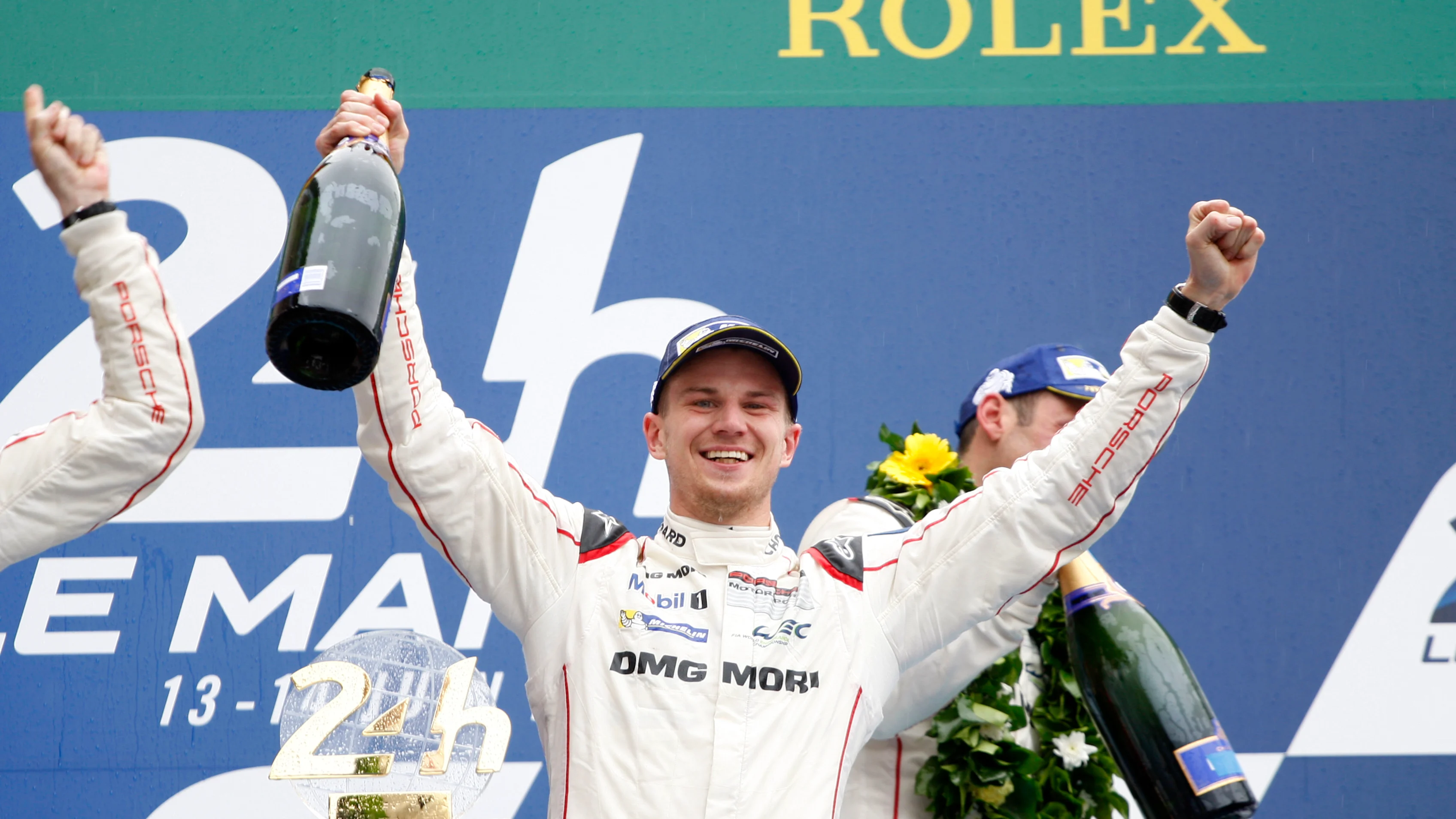 Race winners Nico Hulkenberg (GER) / Earl Bamber (NZL) / Nick Tandy (GBR), Porsche Team Porsche 919
