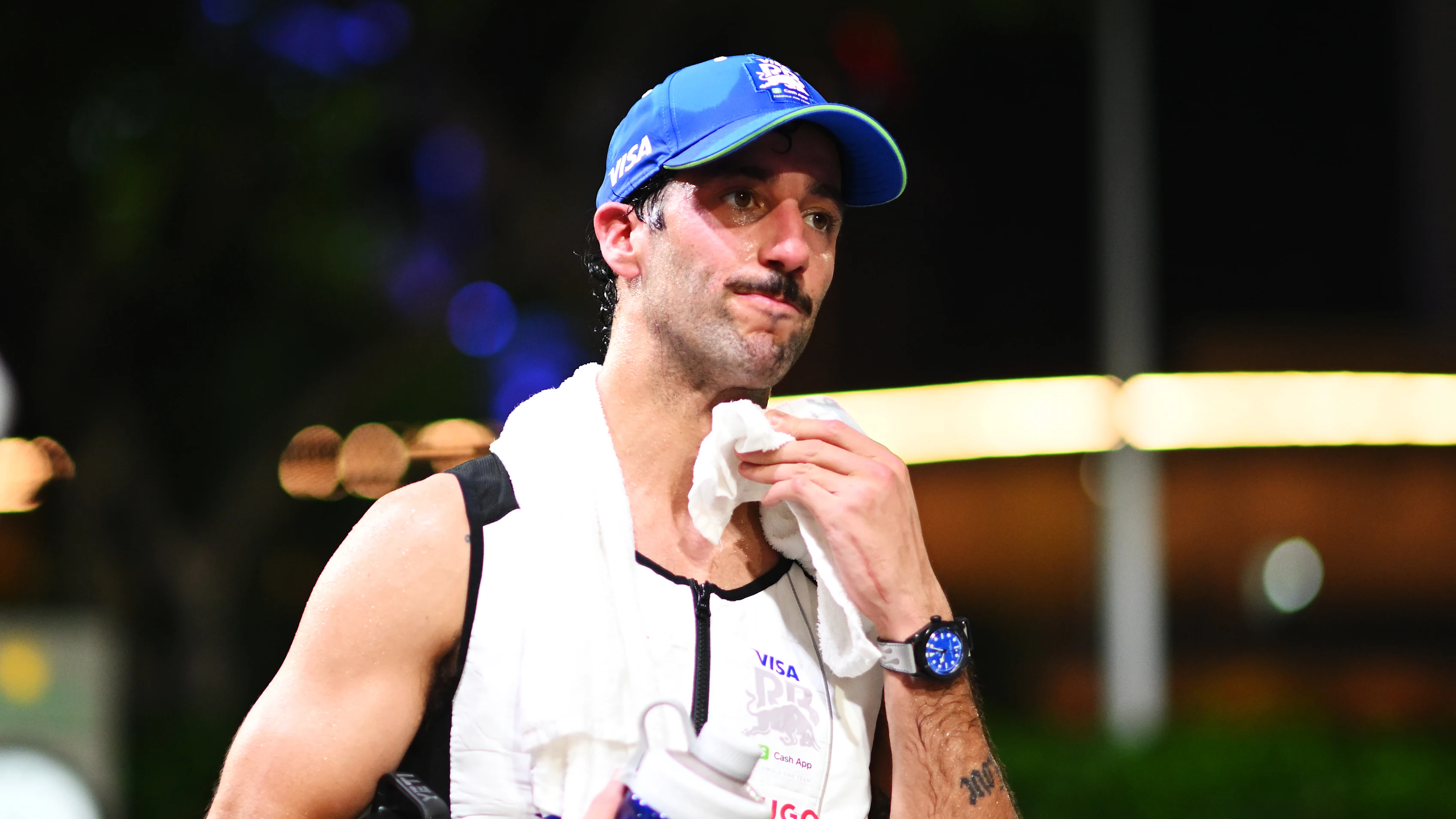 SINGAPORE, SINGAPORE - SEPTEMBER 22: 18th Placed Daniel Ricciardo of Australia and Visa Cash App RB