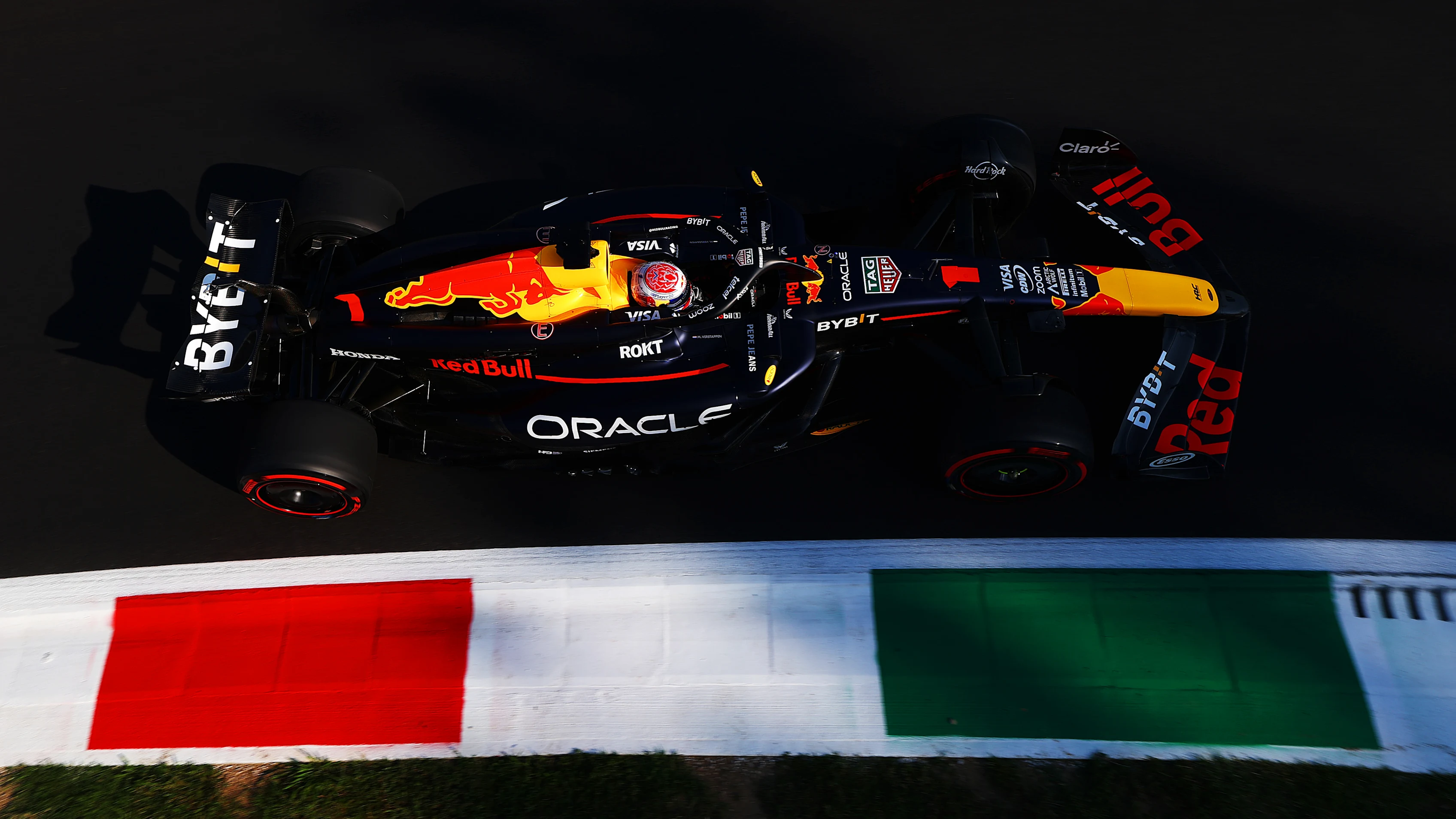 MONZA, ITALY - AUGUST 30: Max Verstappen of the Netherlands driving the (1) Oracle Red Bull Racing