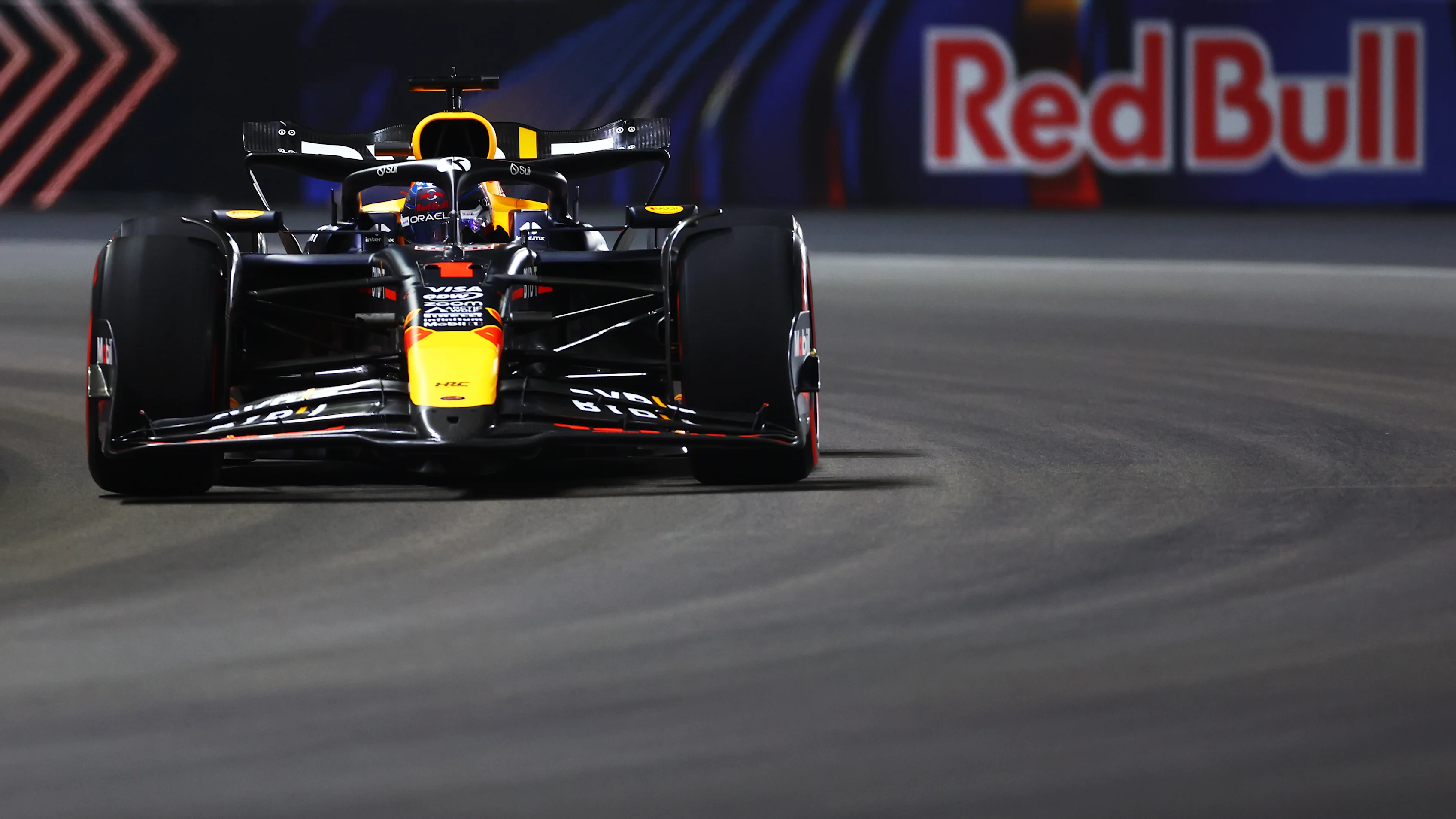 LAS VEGAS, NEVADA - NOVEMBER 21: Max Verstappen of the Netherlands driving the (1) Oracle Red Bull