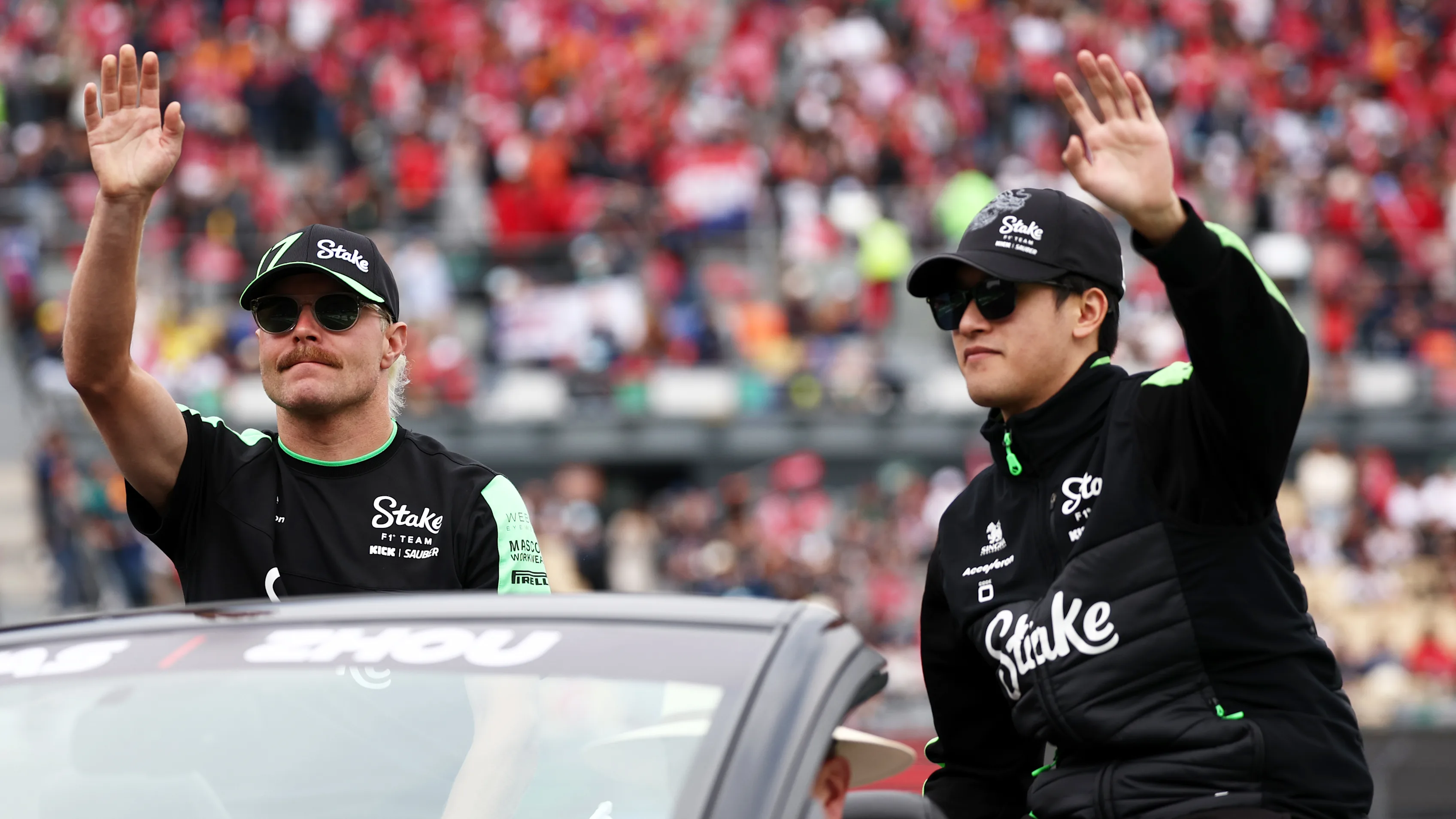 MEXICO CITY, MEXICO - OCTOBER 27: Zhou Guanyu of China and Stake F1 Team Kick Sauber and Valtteri