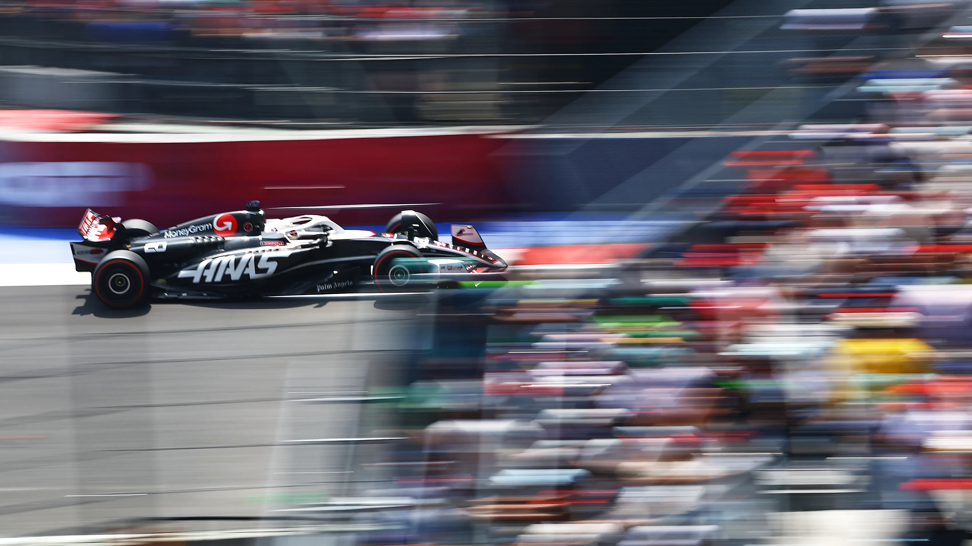 MEXICO CITY, MEXICO - OCTOBER 26: Kevin Magnussen of Denmark driving the (20) Haas F1 VF-24 Ferrari