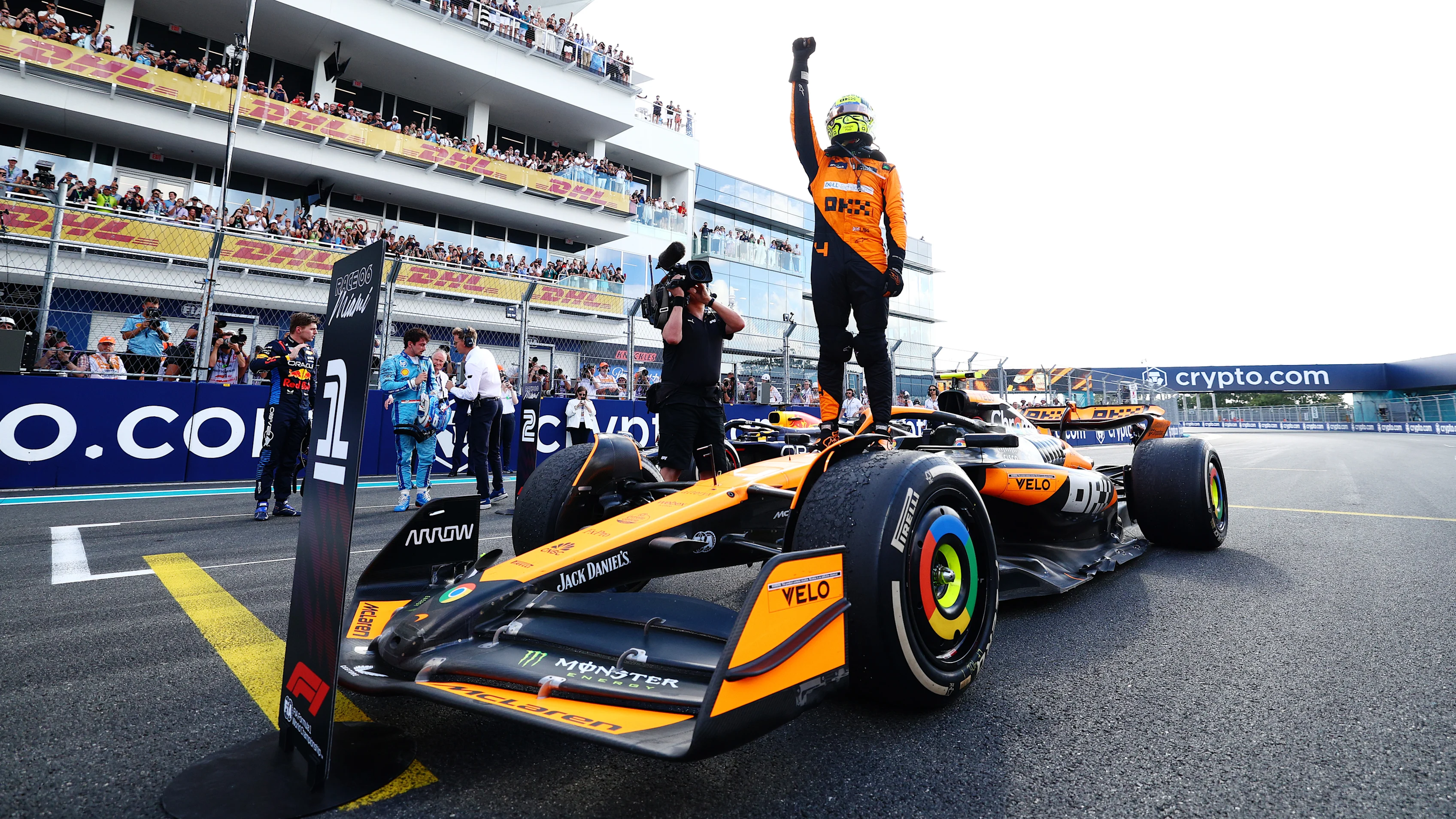 MIAMI, FLORIDA - MAY 05: Race winner Lando Norris of Great Britain and McLaren celebrates in parc