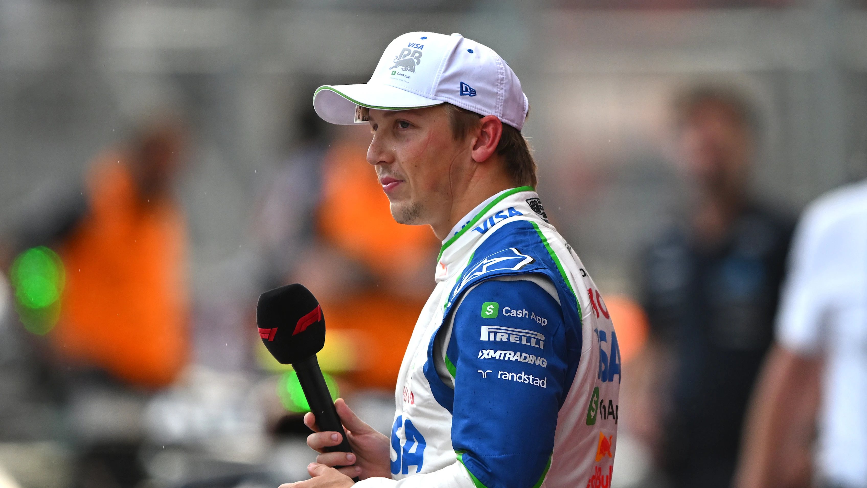 BAKU, AZERBAIJAN - SEPTEMBER 20: Third placed qualifier Liam Lawson of New Zealand and Visa Cash