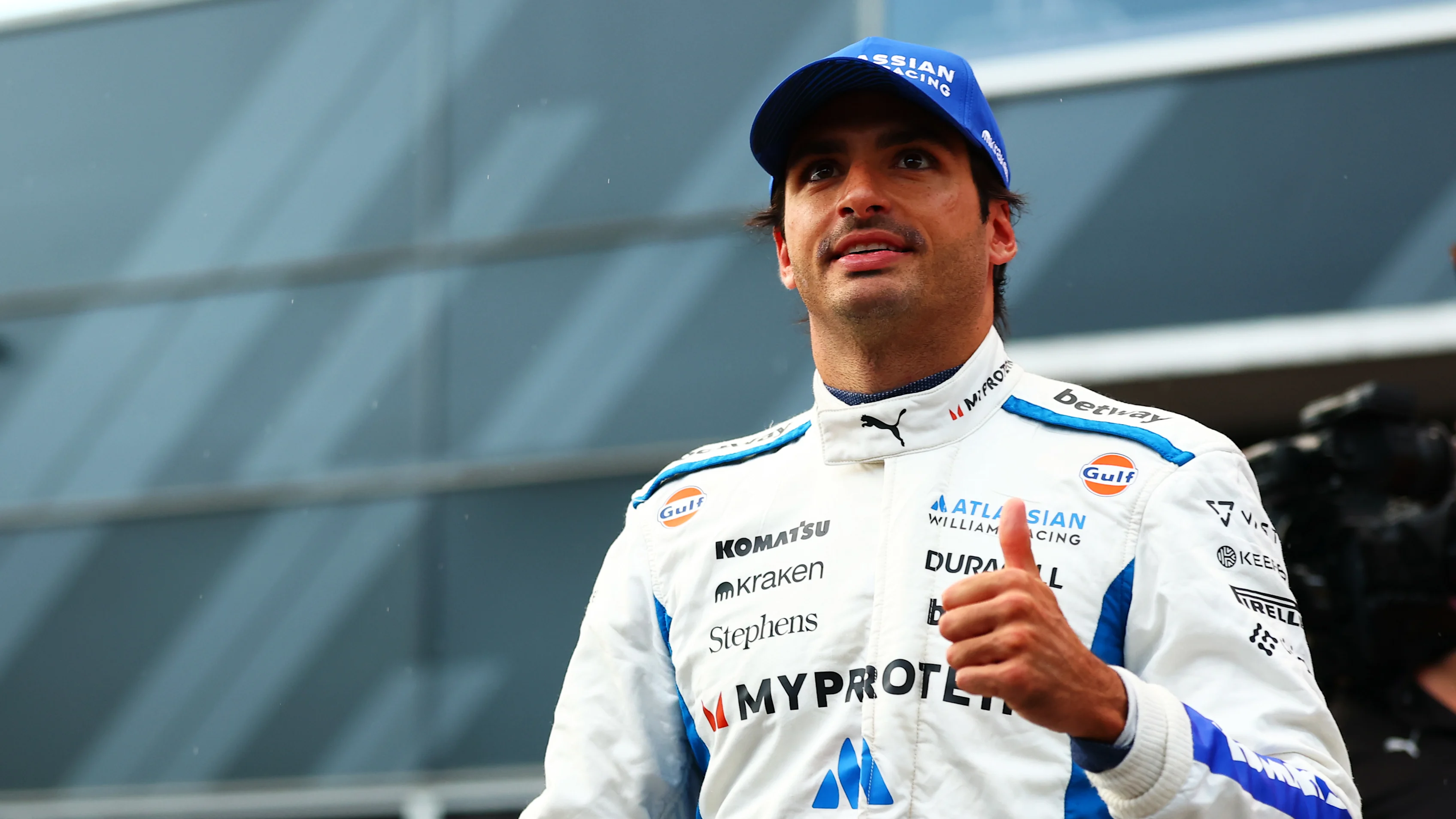 BAKU, AZERBAIJAN - SEPTEMBER 20: Second placed qualifier Carlos Sainz of Spain and Williams gives a