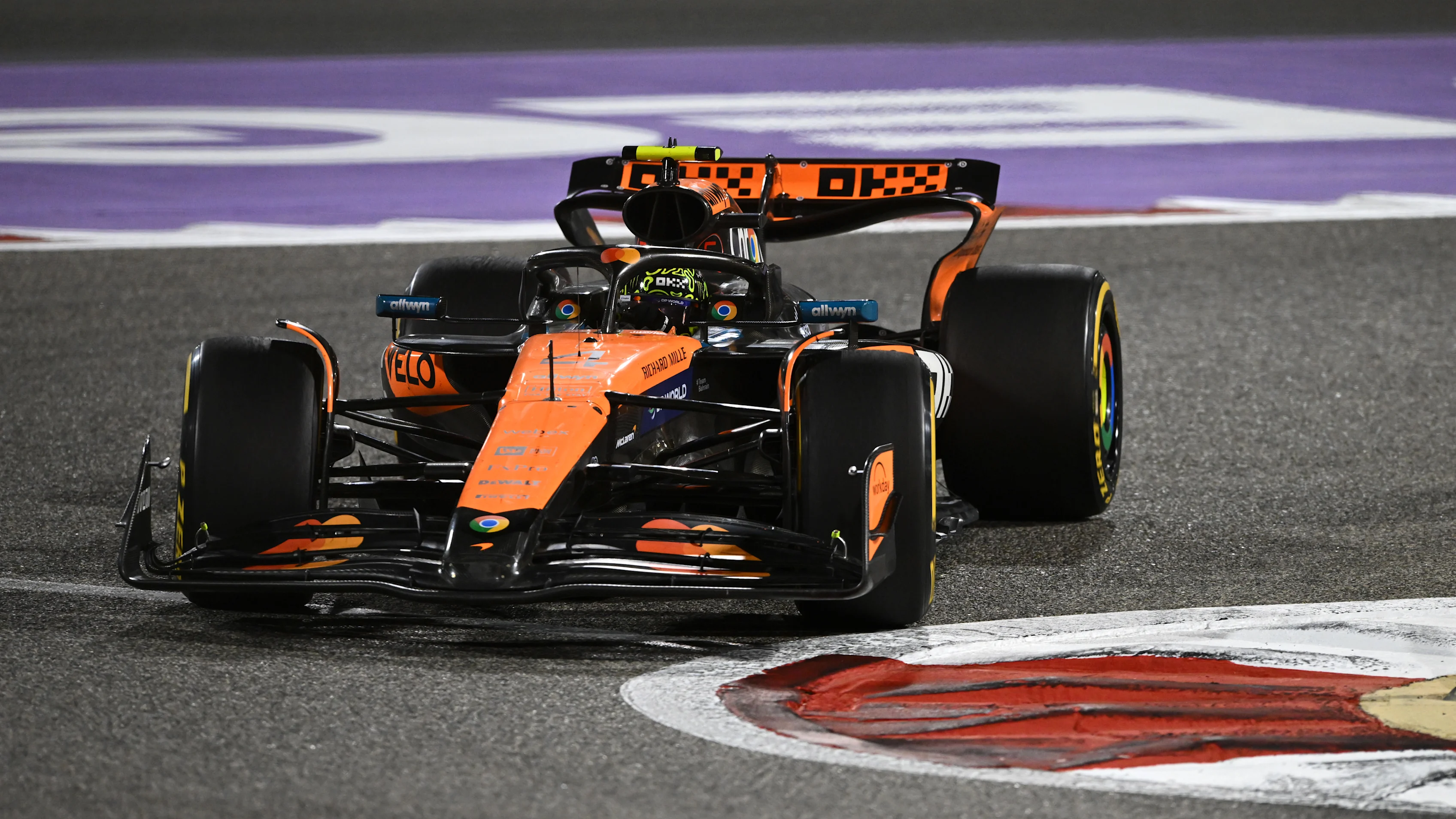 BAHRAIN, BAHRAIN - APRIL 13: Lando Norris of Great Britain driving the (4) McLaren MCL39 Mercedes